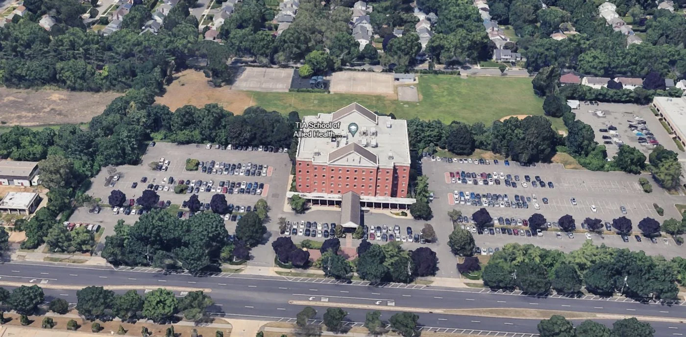 Photo 3 of 377 Oak St, Garden City, NY 11530