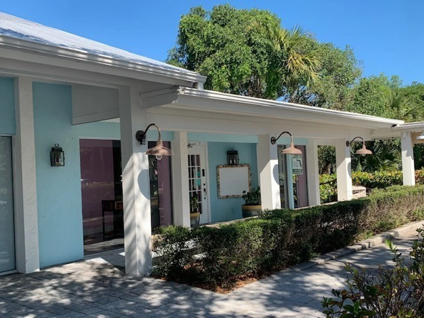 Photo-2 of 2407 Periwinkle Way, Sanibel, FL 33957