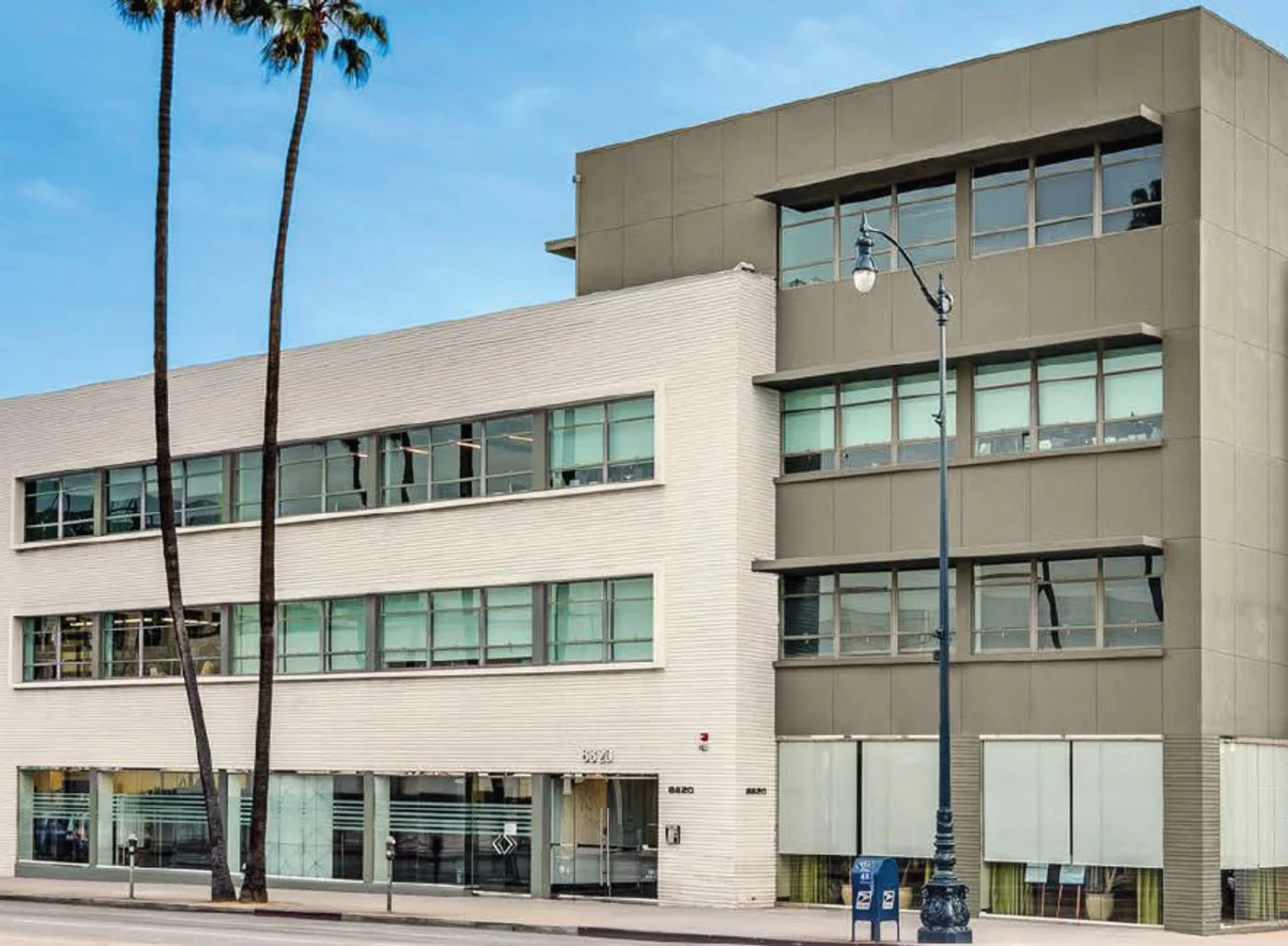 Photo 1 of 8820 Wilshire Blvd, Beverly Hills, CA, 90211