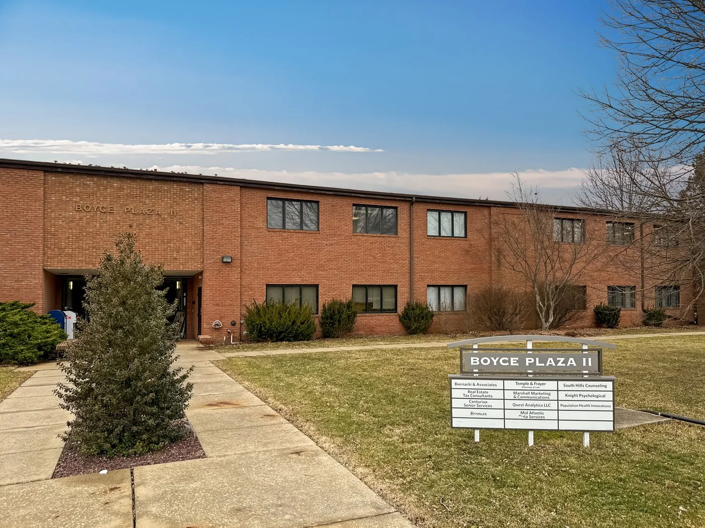 Photo 1 of 2600 Boyce Plaza Rd, Upper St Clair, PA 15241