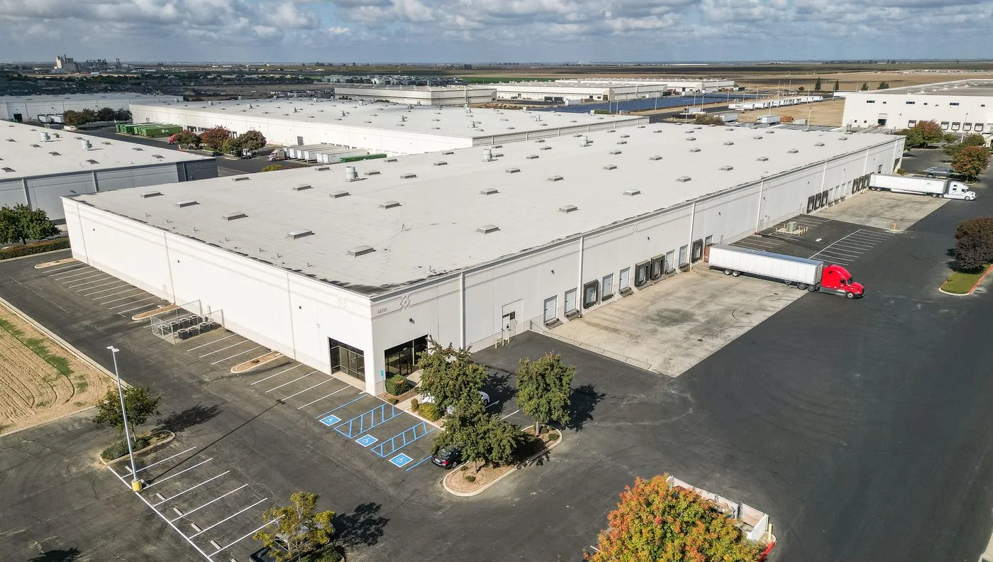 Photo 1 of 2247 N Plaza Dr, Visalia, CA 93291