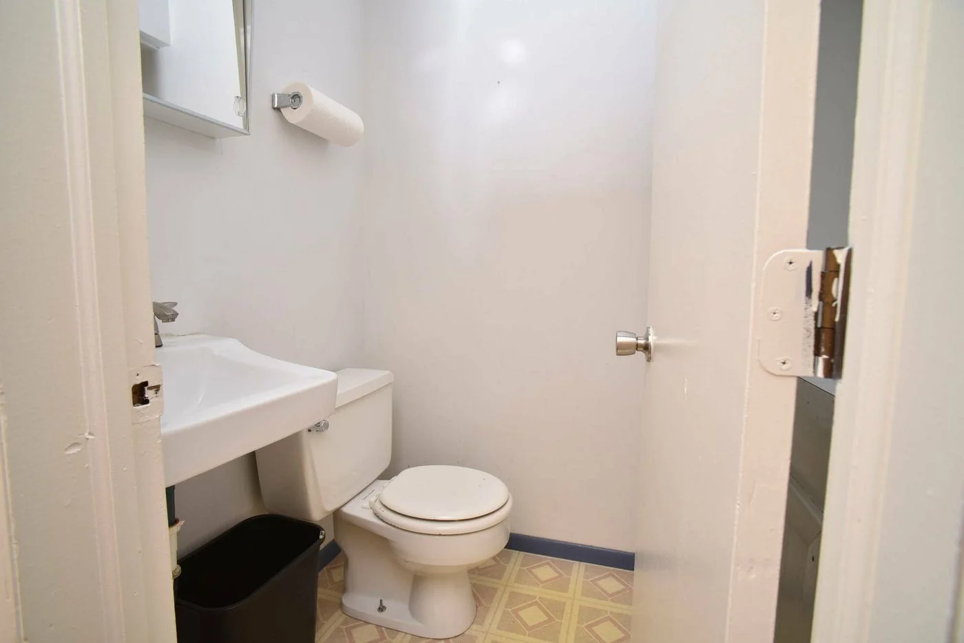 Photo 3 of 40 Wildbriar Rd, Rochester, NY 14623