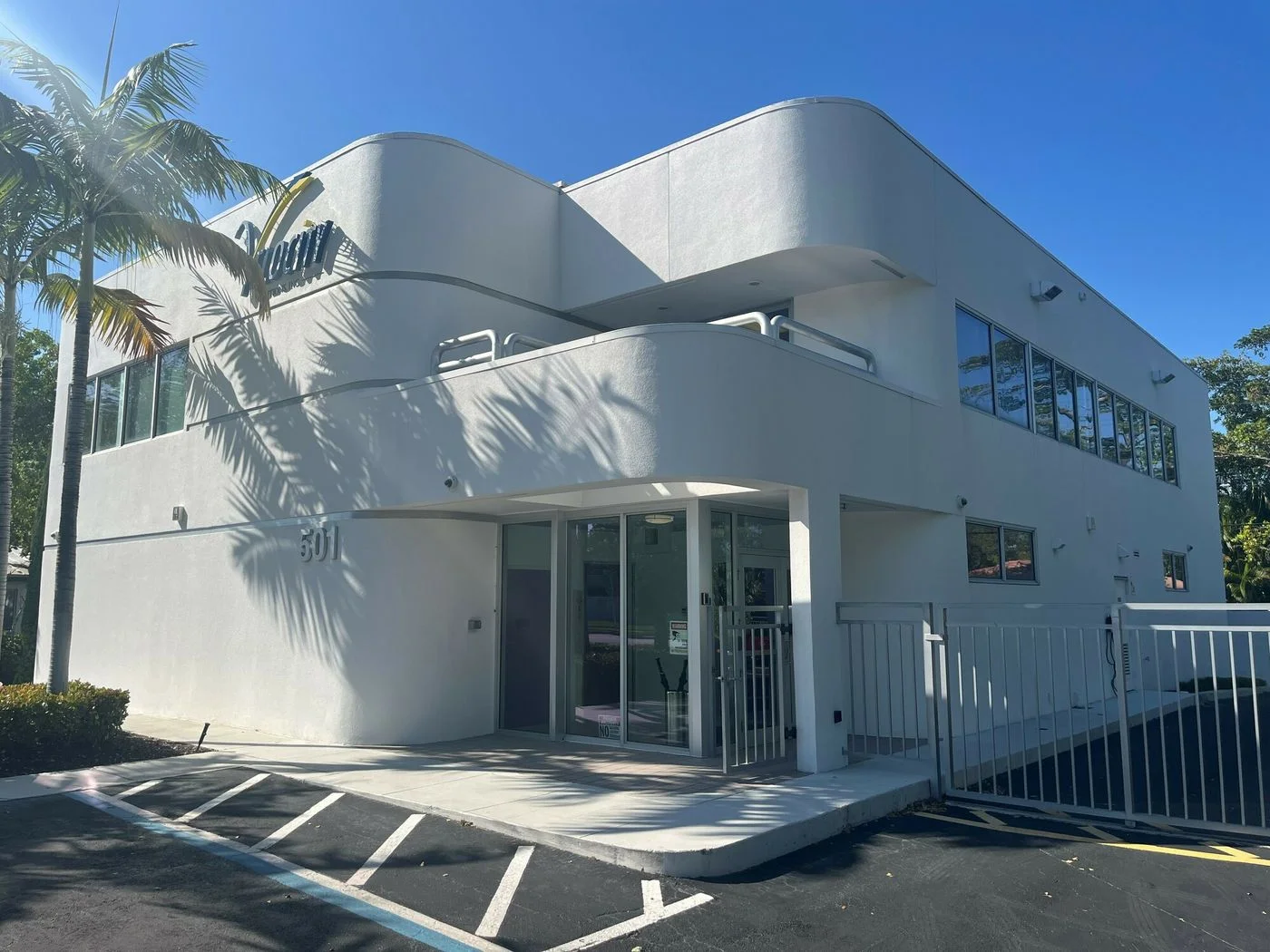 Photo 1 of 501 SE 12th St, Fort Lauderdale, FL 33316