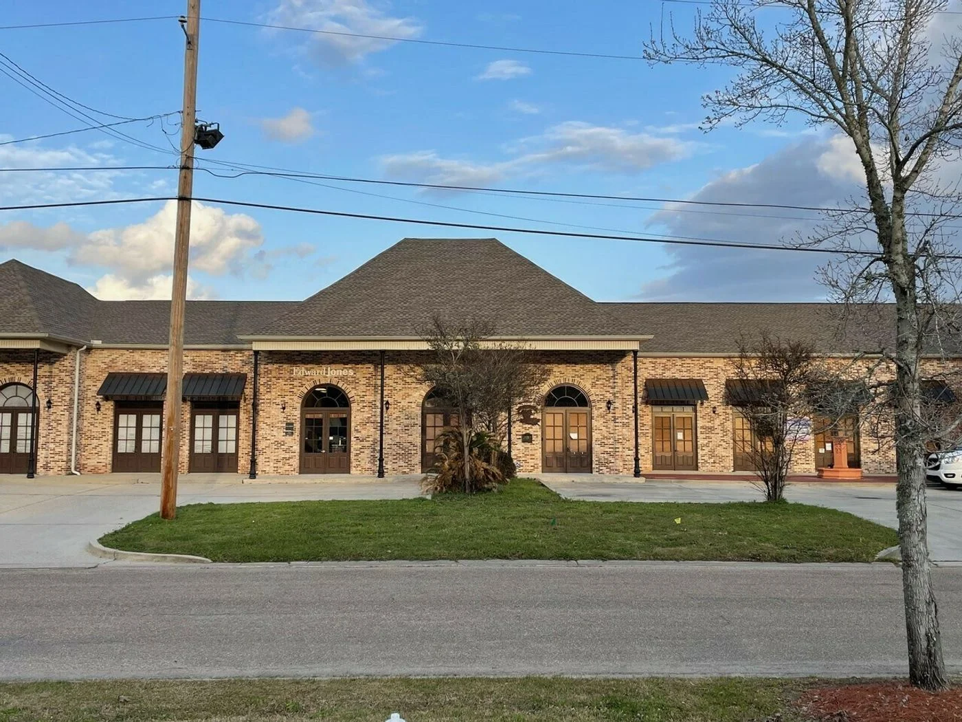 Photo 2 of 1305 Derek Drive, Hammond, LA 70403