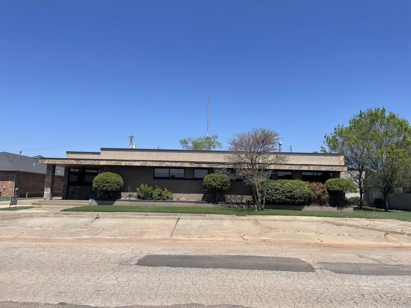 Photo 2 of 111 NE 26th St, Oklahoma City, OK 73105