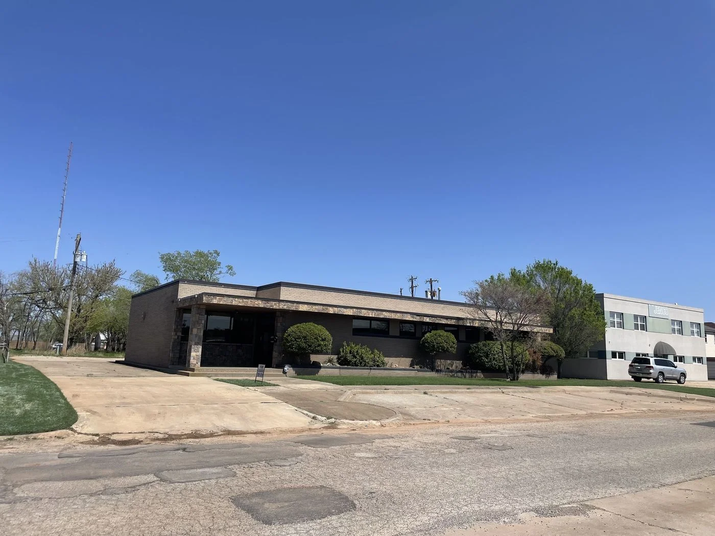 Photo 3 of 111 NE 26th St, Oklahoma City, OK 73105