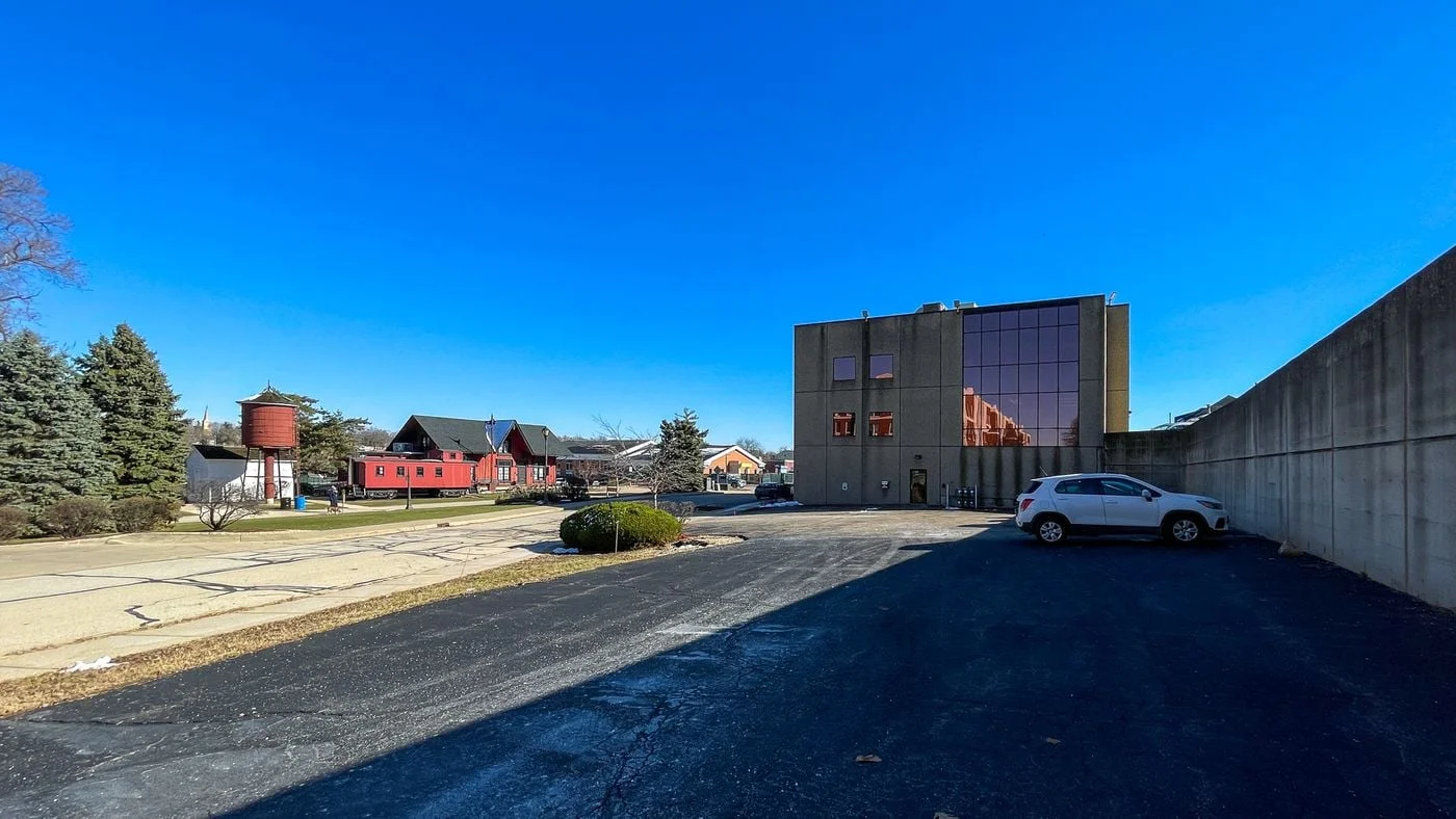 Photo 2 of 201 Houston St, Batavia, IL 60510