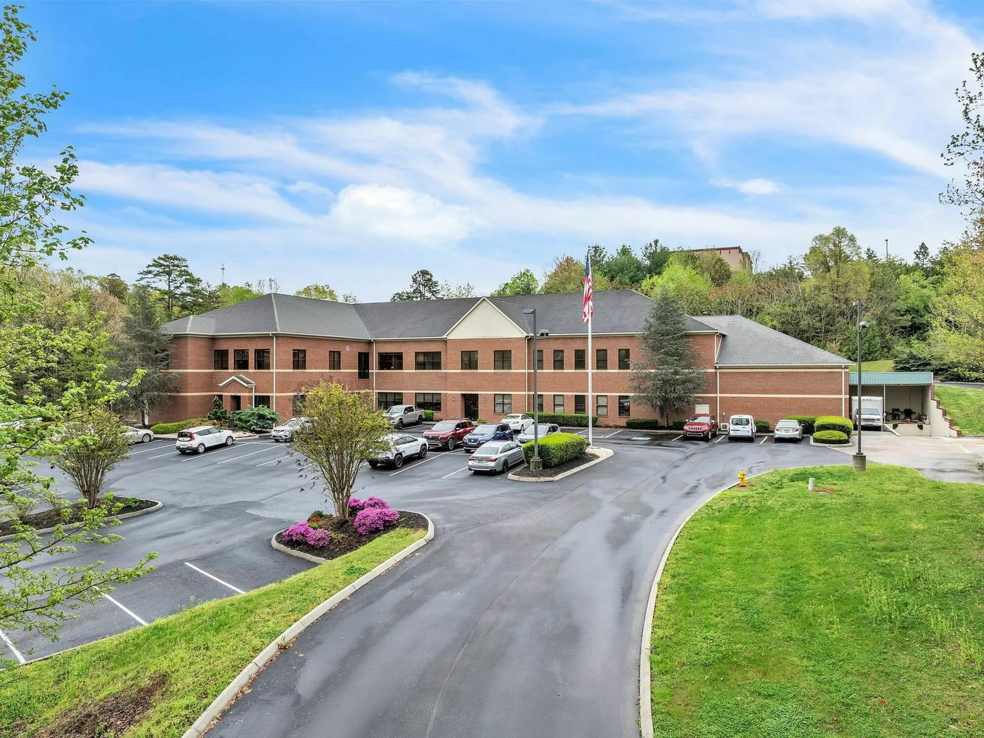 Photo-1 of 2010 Castaic Lane, Knoxville, TN 37932