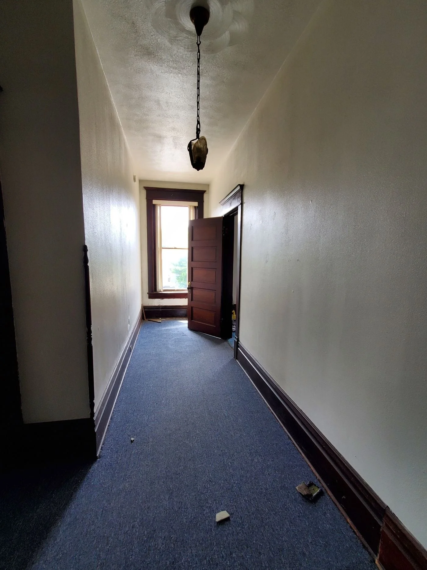 Photo 3 of 100 N Chester St, New Cumberland, WV 26047