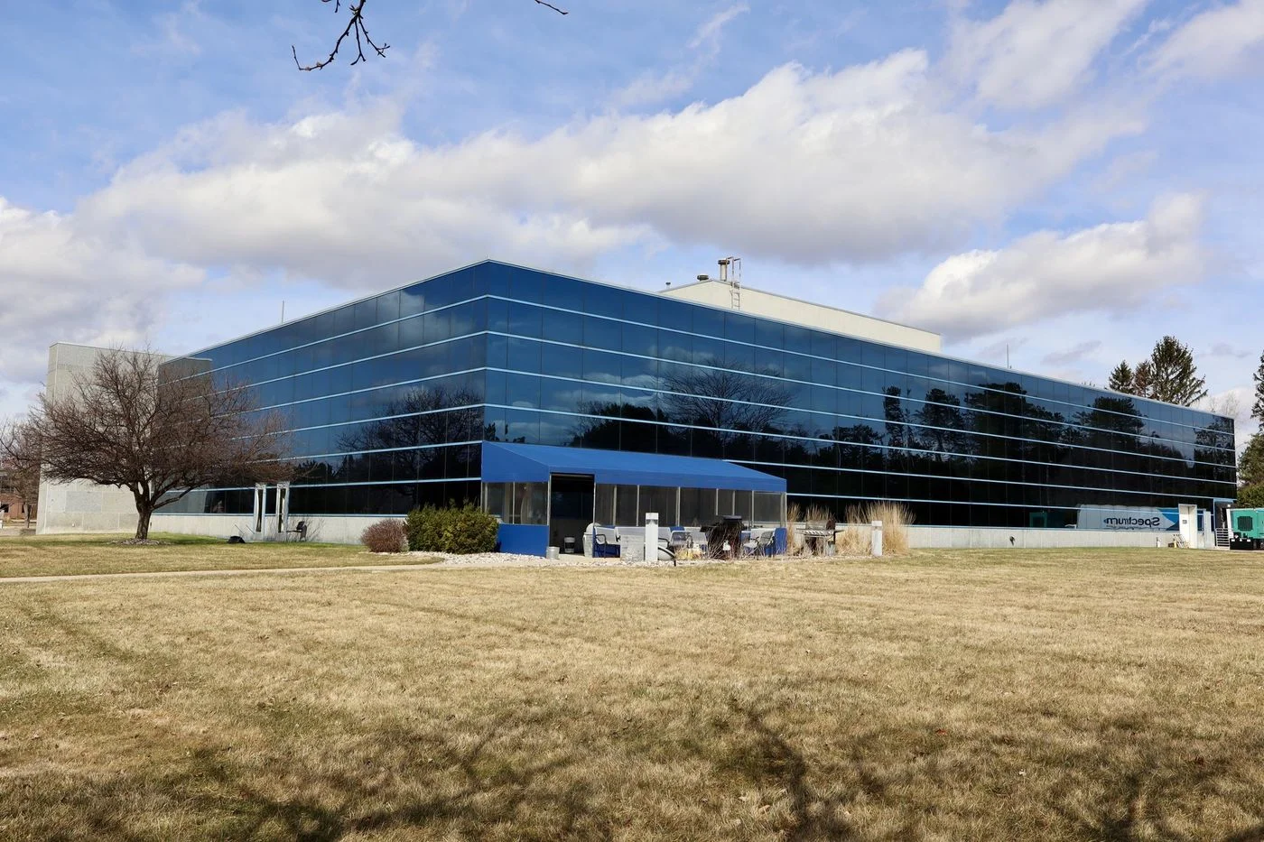 Photo 3 of 4300 Fashion Square Blvd, Saginaw, MI 48603