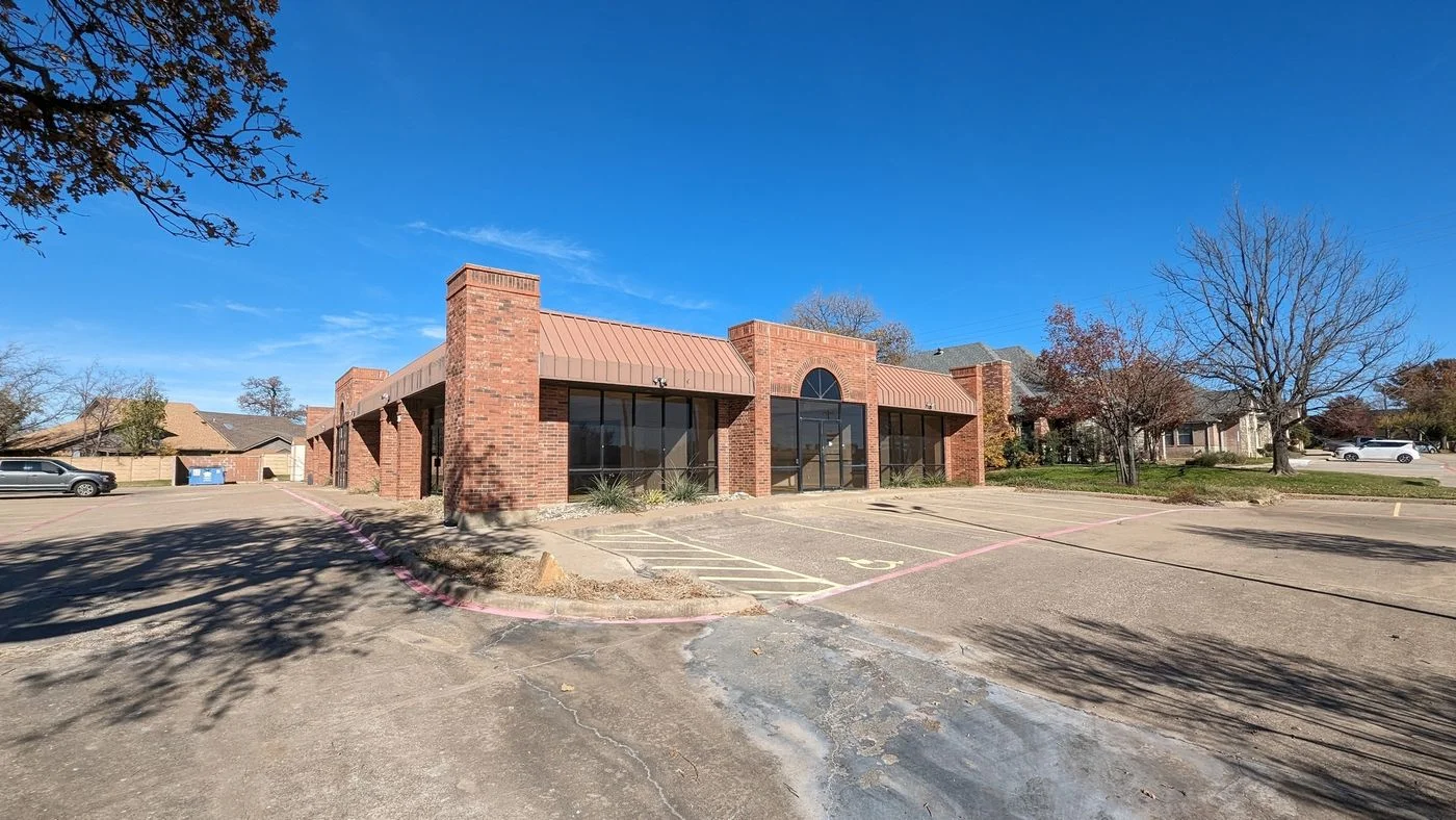 Photo 2 of 315 Harwood Rd, Bedford, TX 76021