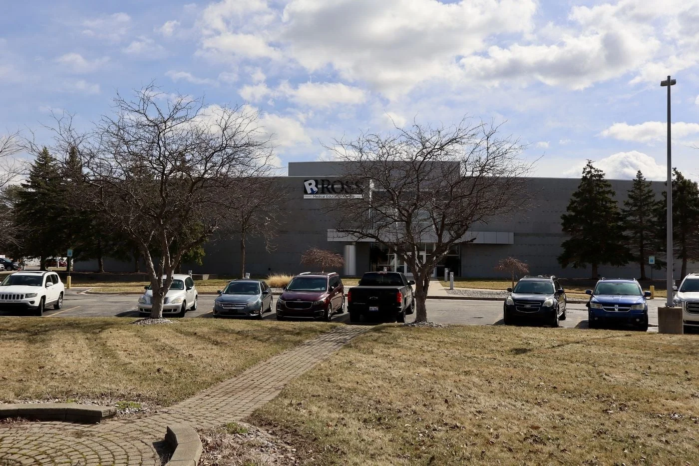 Photo 2 of 4300 Fashion Square Blvd, Saginaw, MI 48603