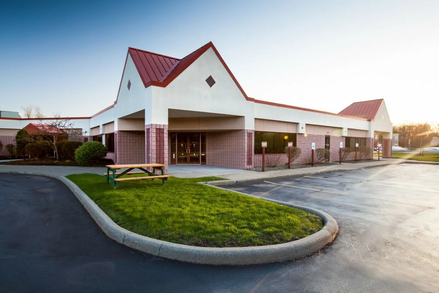 Photo-1 of 2825 Niagara Falls Boulevard, Amherst, NY 14228