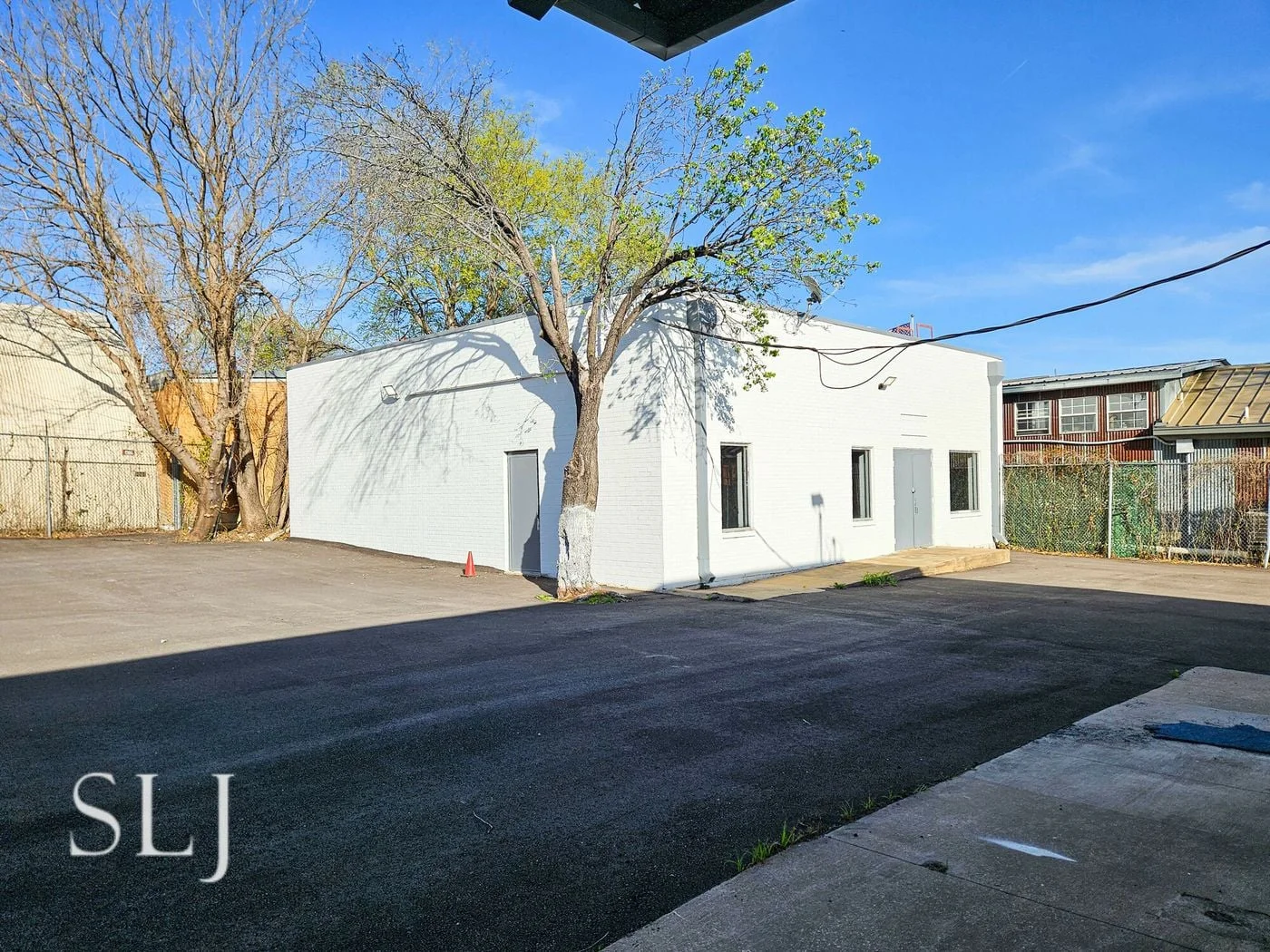 Photo 3 of 1100 S Akard St, Dallas, TX 75215