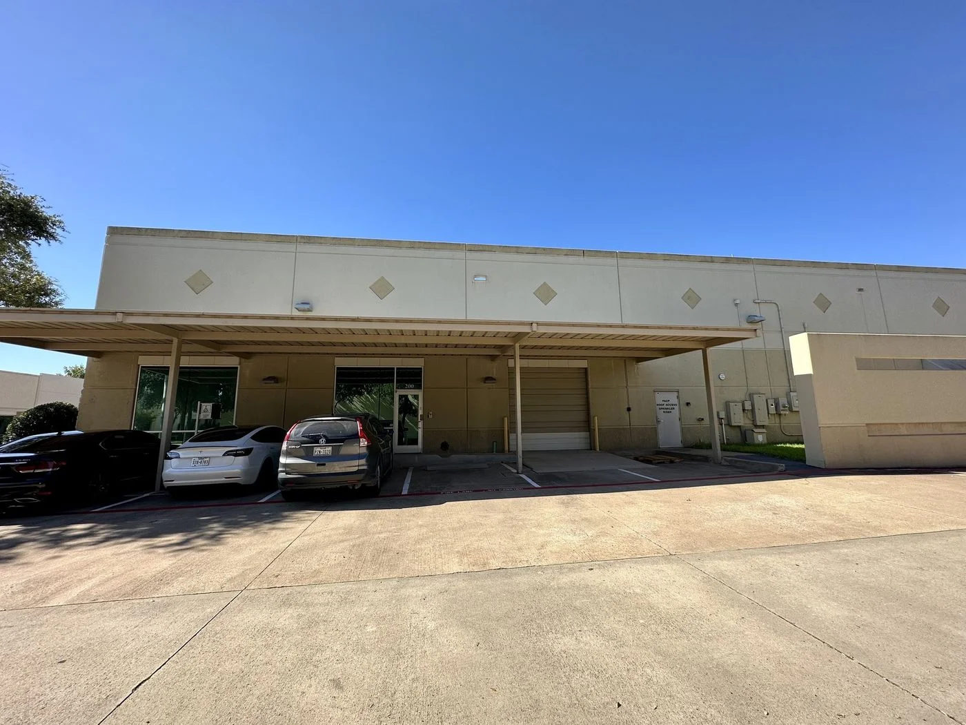 Photo 2 of 3301 Matrix Drive , Richardson, TX 75082