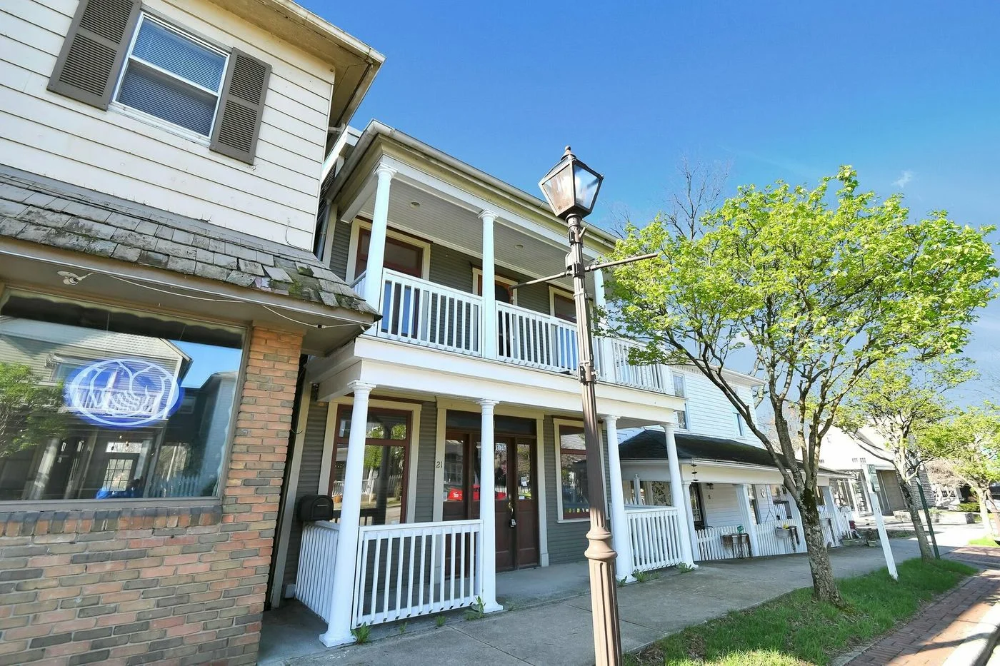 Photo 2 of 21 W Columbus St, Pickerington, OH 43147