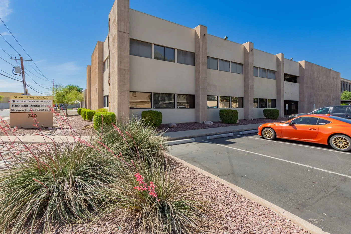 Photo-1 of 740 East Highland Avenue, Phoenix, AZ 85014