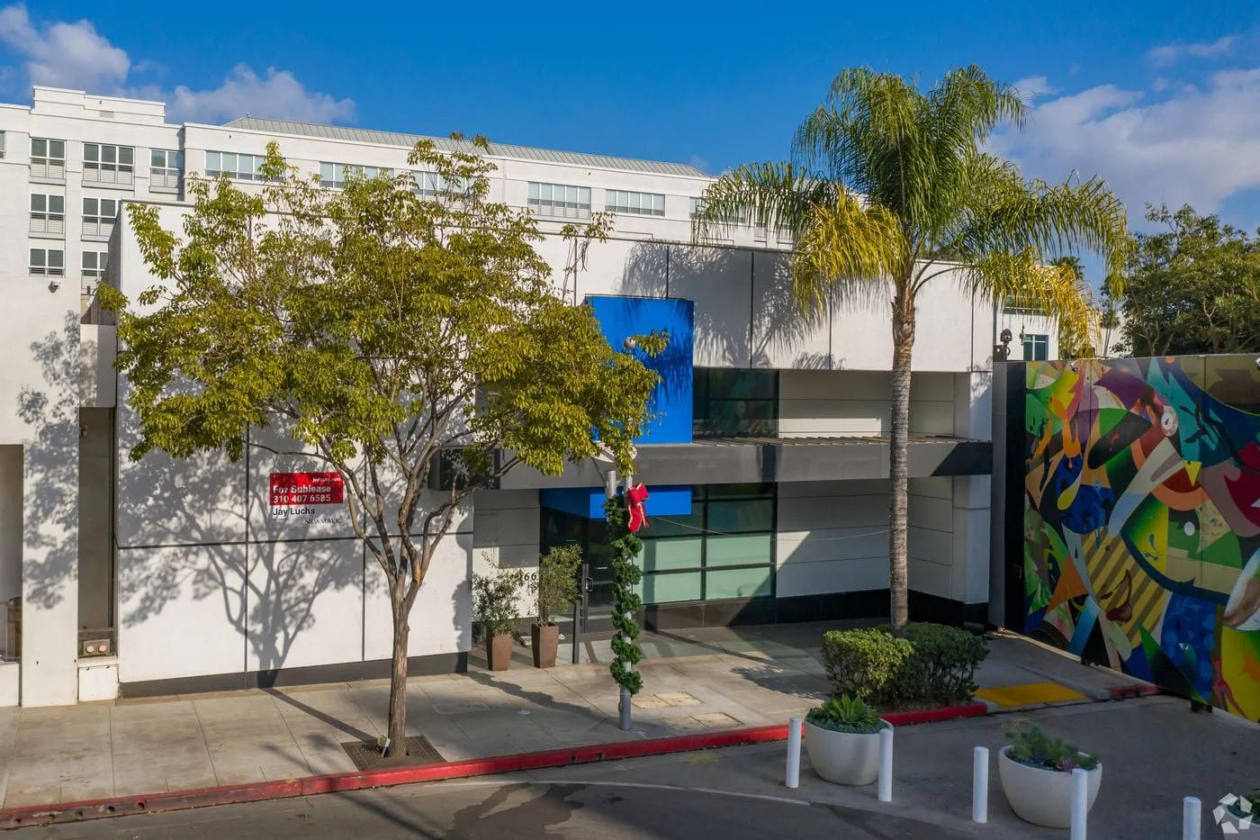 Photo 1 of 166 N Canon Dr, Beverly Hills, CA 90210