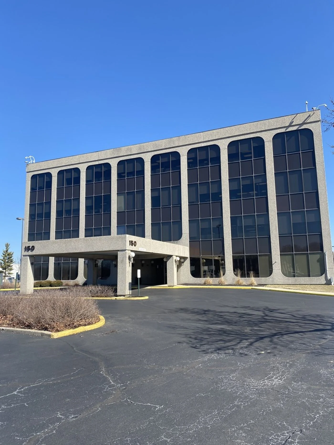 Photo 1 of 150 Tri County Pkwy, Springdale, OH 45246