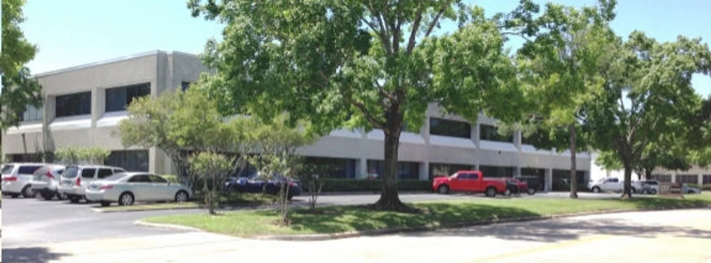 Photo 1 of 10615 Shadow Wood Dr, Houston, TX 77043