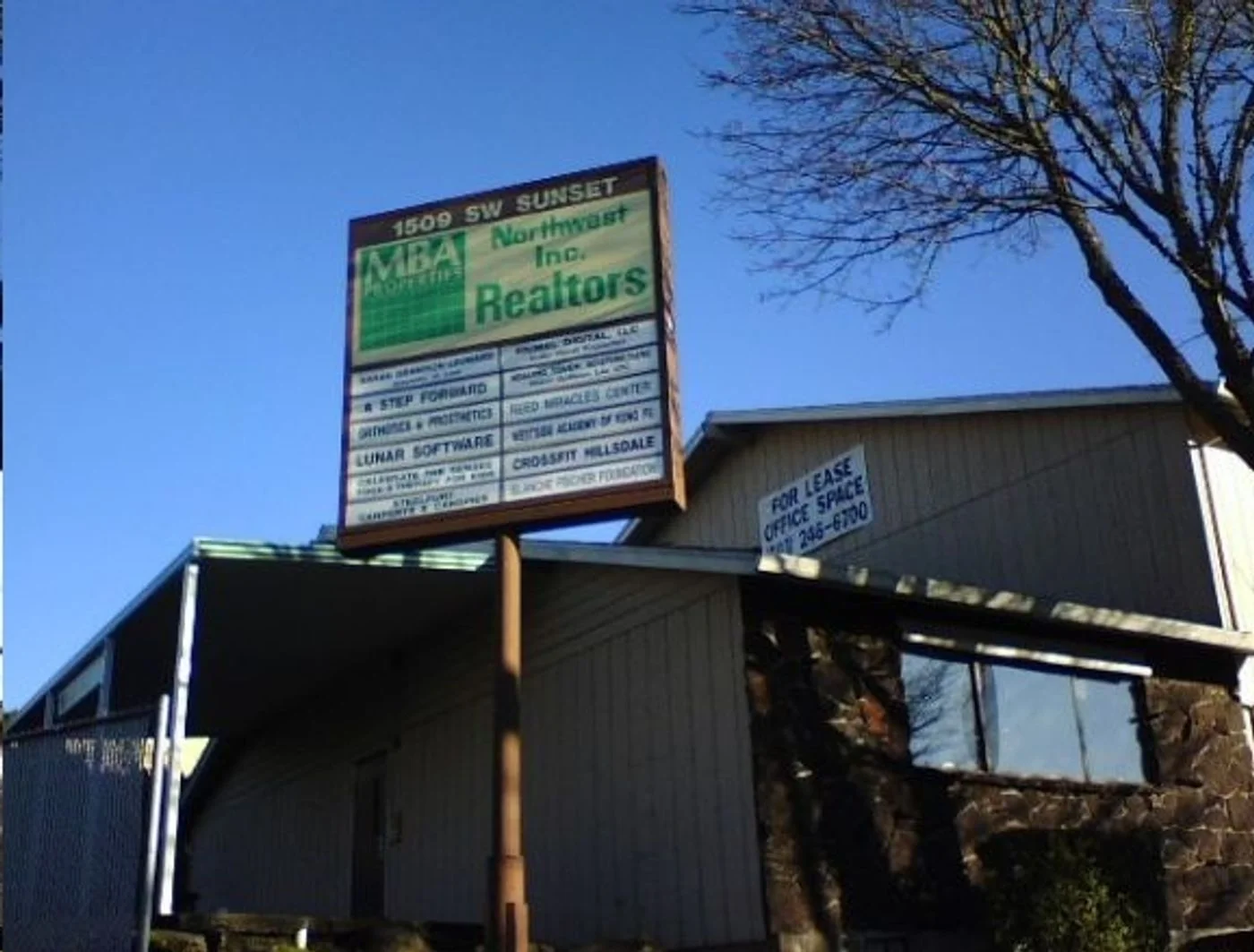 Photo 3 of 1509 SW Sunset Blvd, Portland, OR 97239