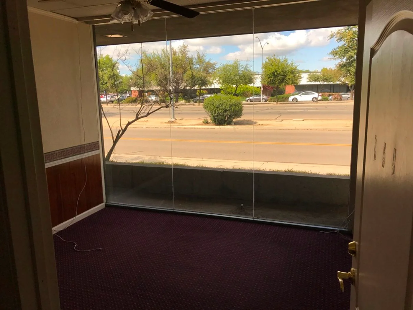 Photo 3 of 1535 E Shaw Ave, Fresno, CA 93710