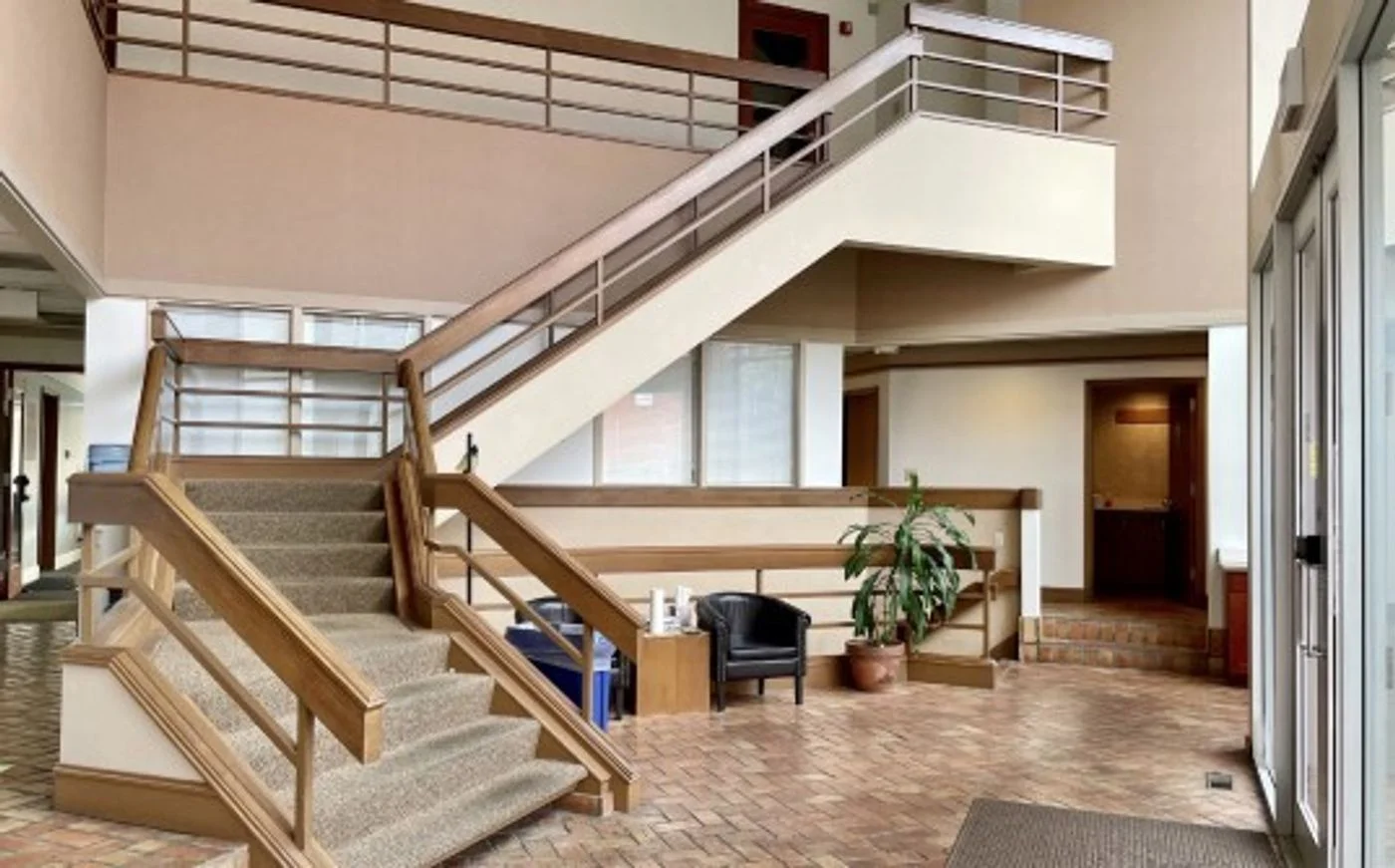 Photo 2 of 3301 Burke Ave N, Seattle, WA 98103