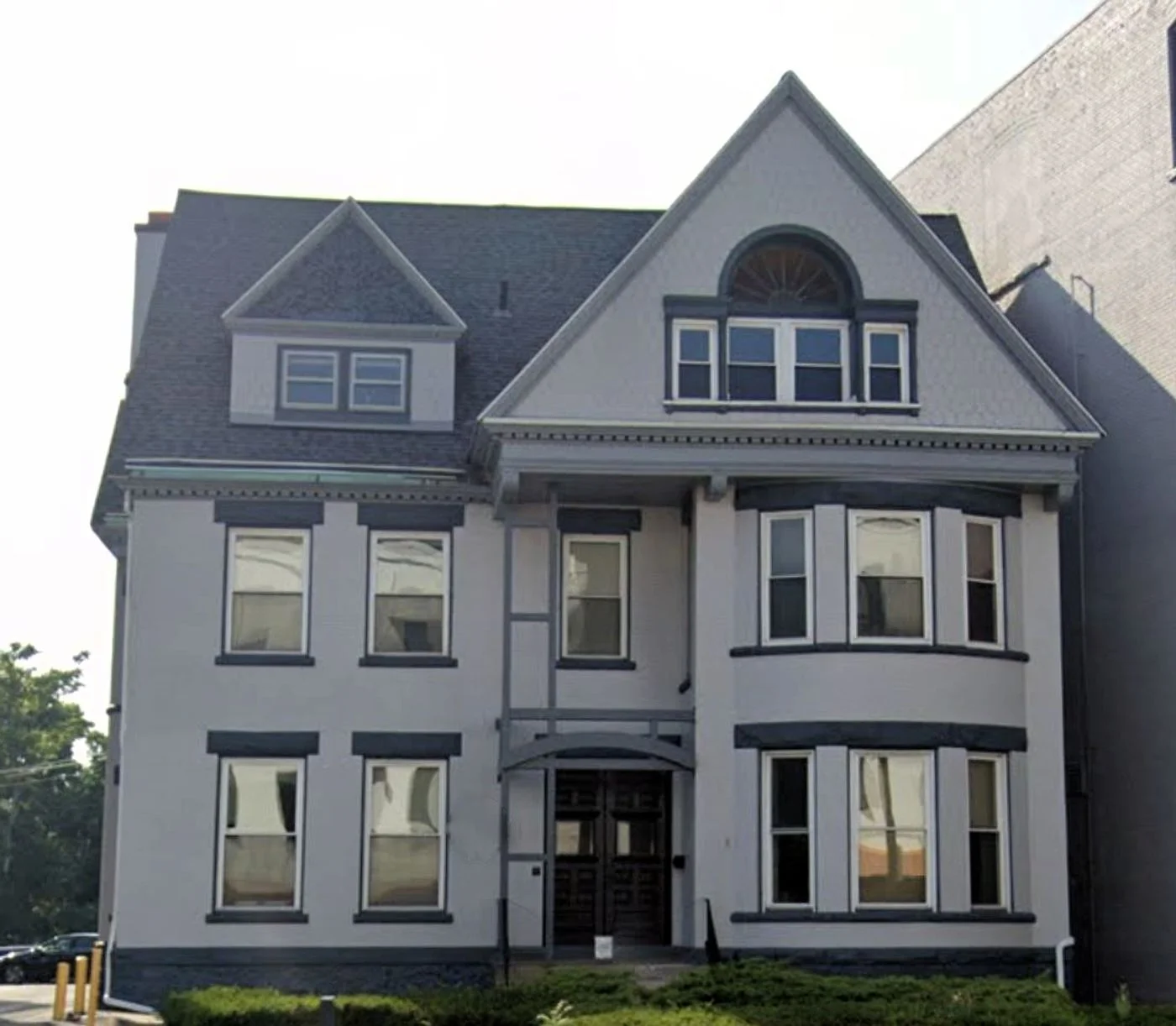 Photo 1 of 1160 Main St, Buffalo, NY 14209