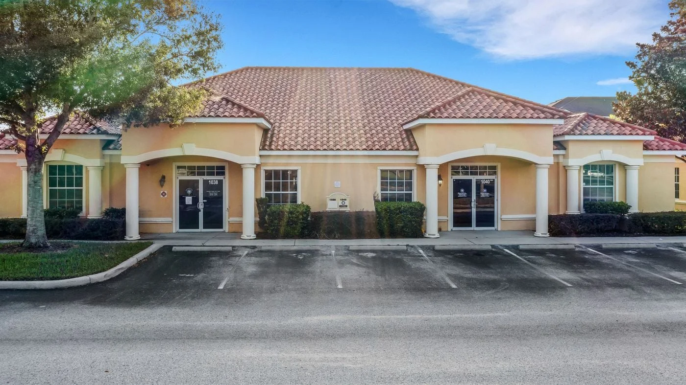 Photo 2 of 1040 E Brandon Blvd, Brandon, FL 33511