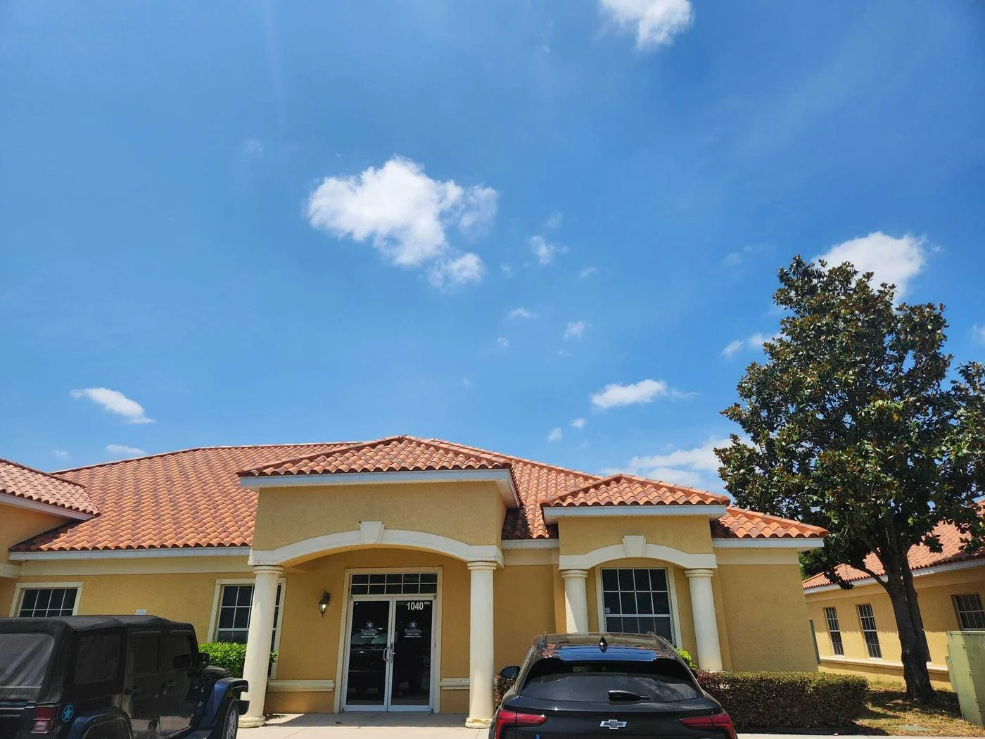 Photo 3 of 1040 E Brandon Blvd, Brandon, FL 33511