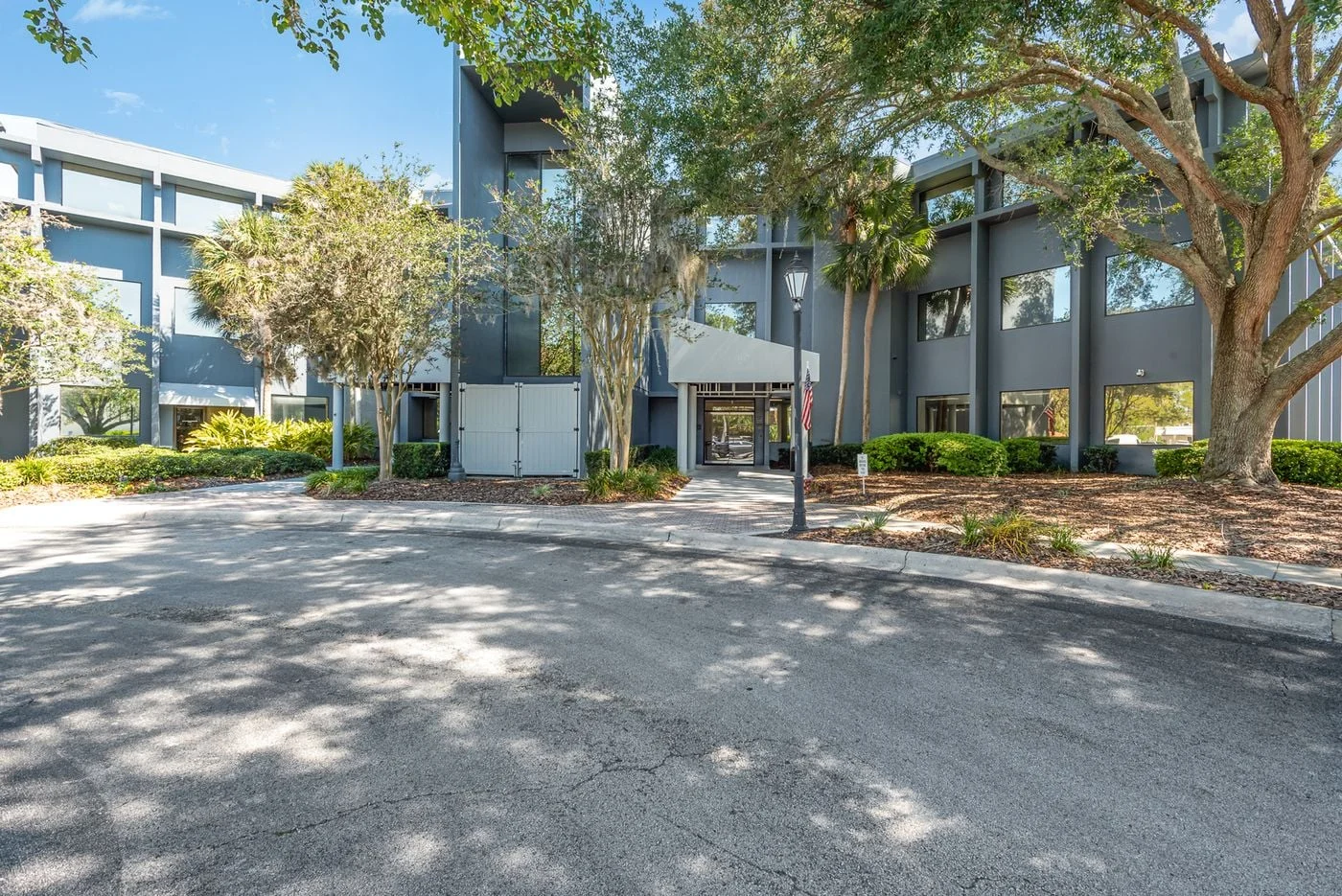 Photo 3 of 7825 Baymeadows Way, Jacksonville, FL 32256