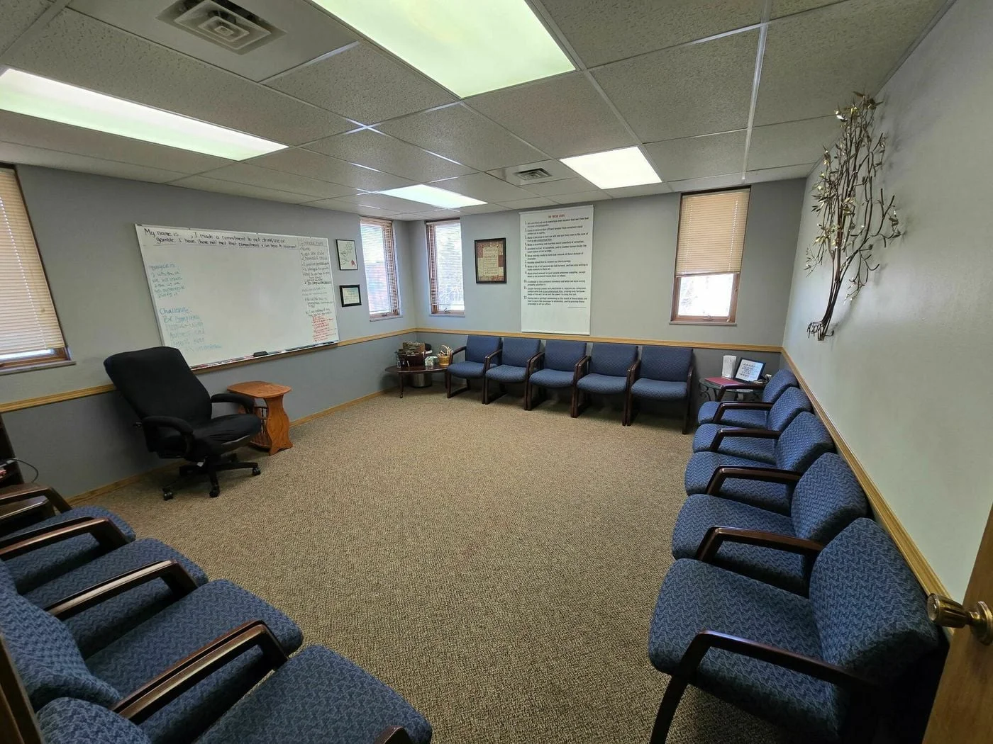 Photo 3 of 4320 South Louise Avenue, Sioux Falls, SD 57106