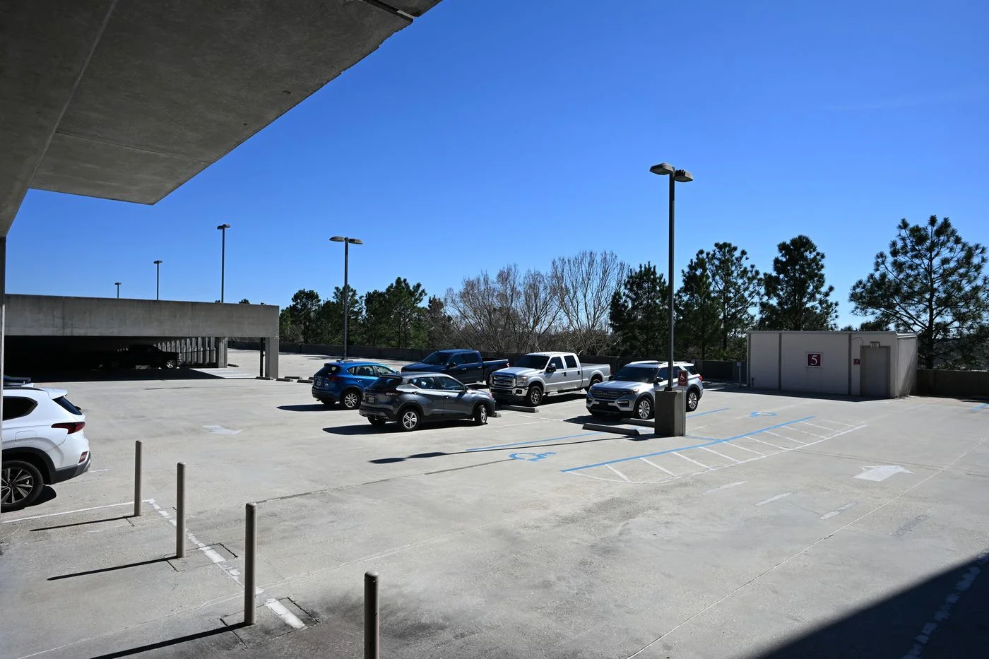 Photo 3 of 4171 Essen Lane, Baton Rouge, LA 70809