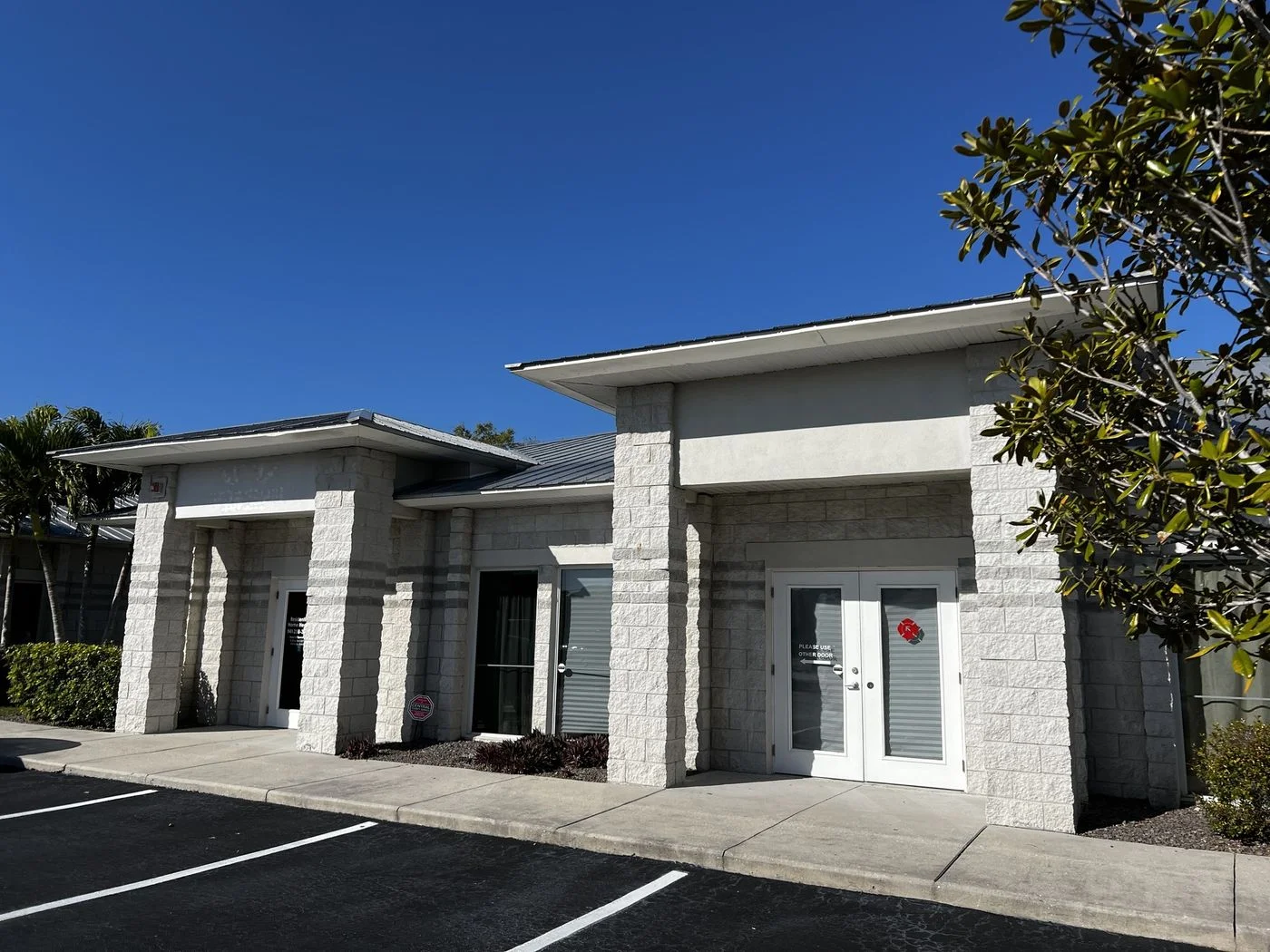 Photo-1 of 420 S Tamiami Trail, Osprey, FL 34229