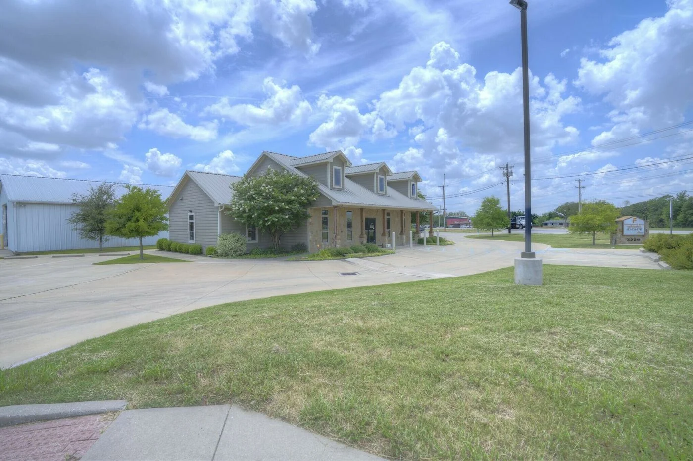 Photo-2 of 3209 Fort Worth Dr, Denton, TX 76210