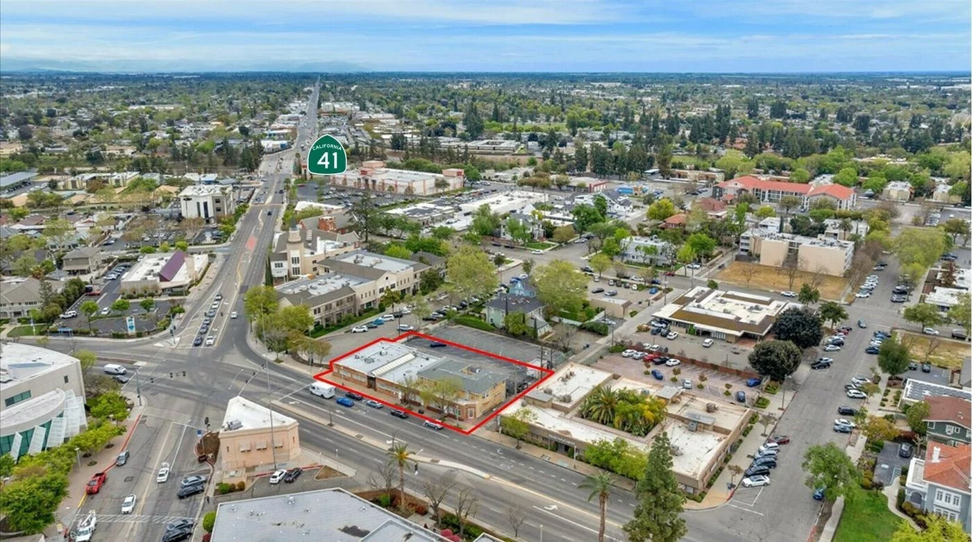 Photo 3 of 2930 Fresno St, Fresno, CA 93721