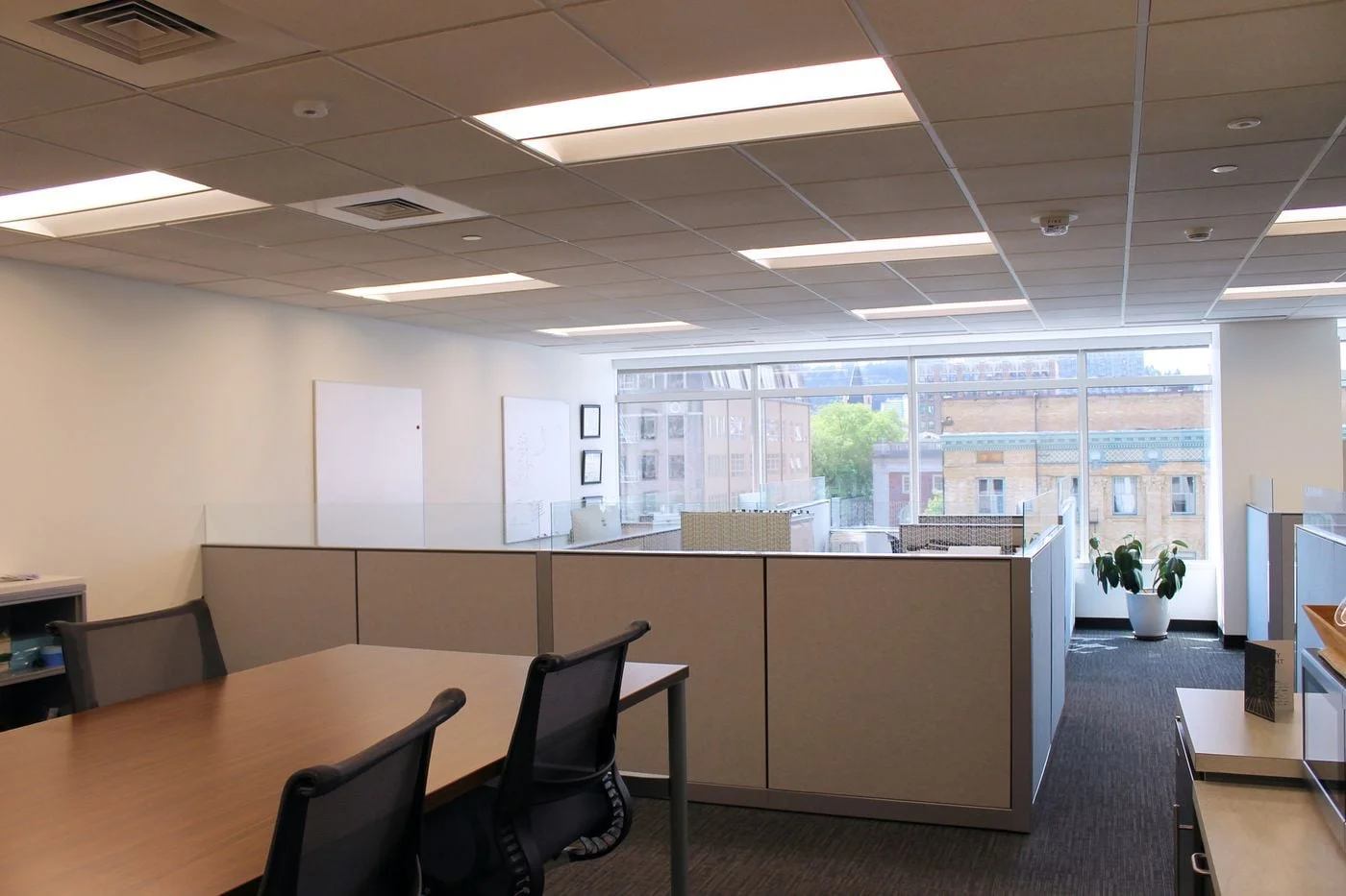 Photo 1 of 805 SW Broadway, Portland, OR 97205