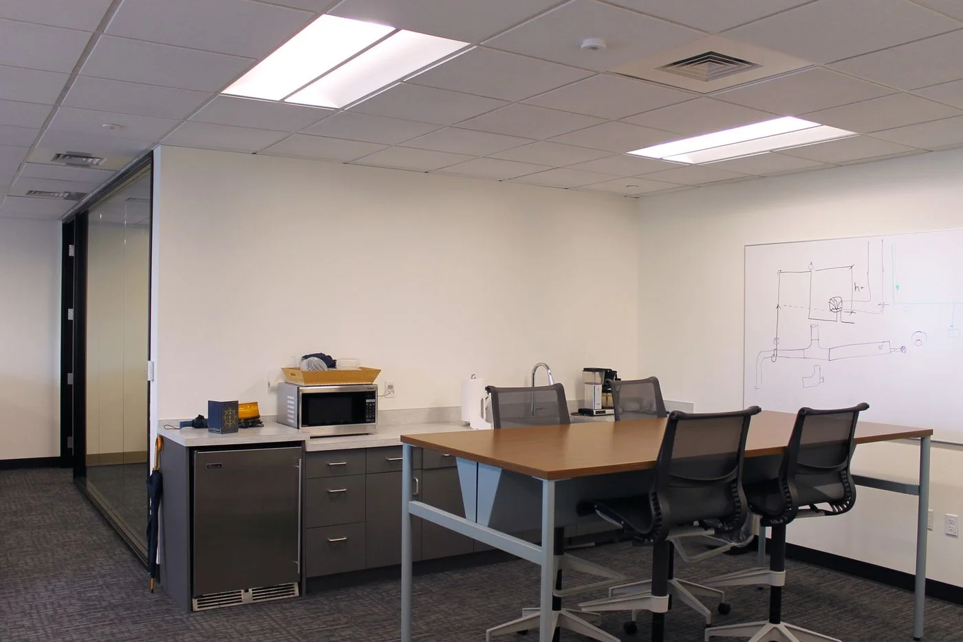 Photo 3 of 805 SW Broadway, Portland, OR 97205