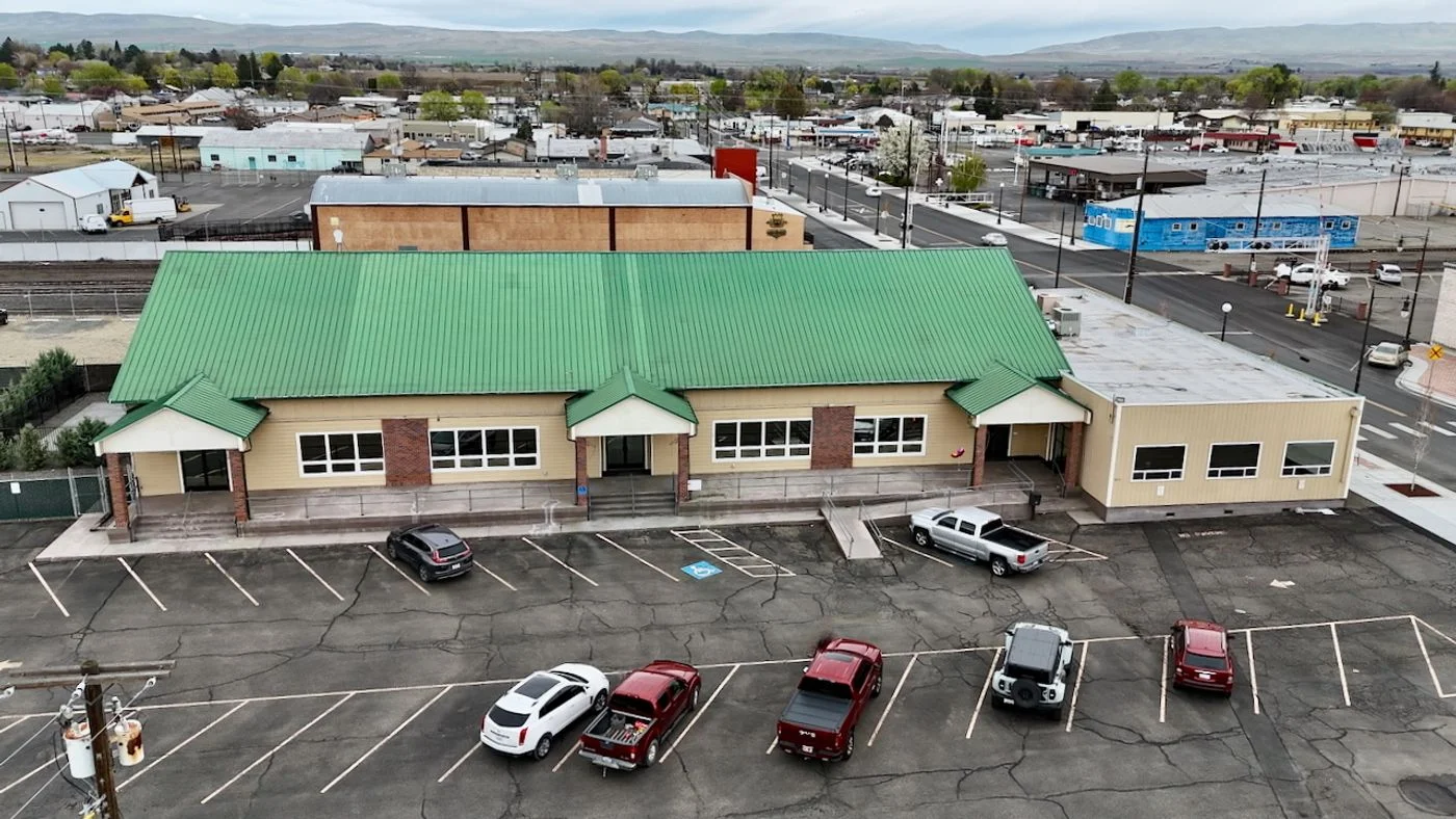 Photo 2 of 105 South 6th Street, Sunnyside, WA 98944