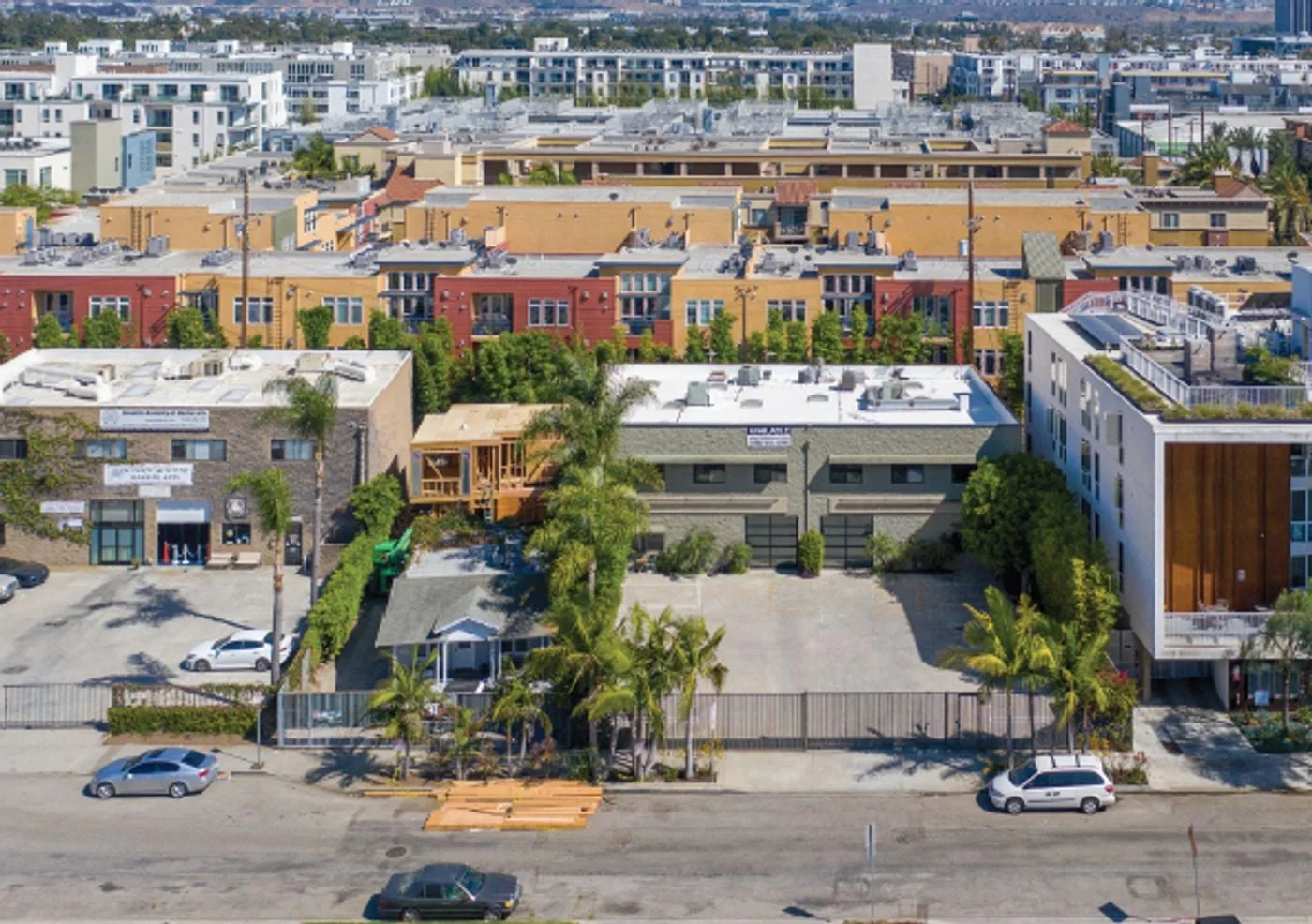 Photo 3 of 13360 Beach Ave, Marina del Rey, CA, 90292