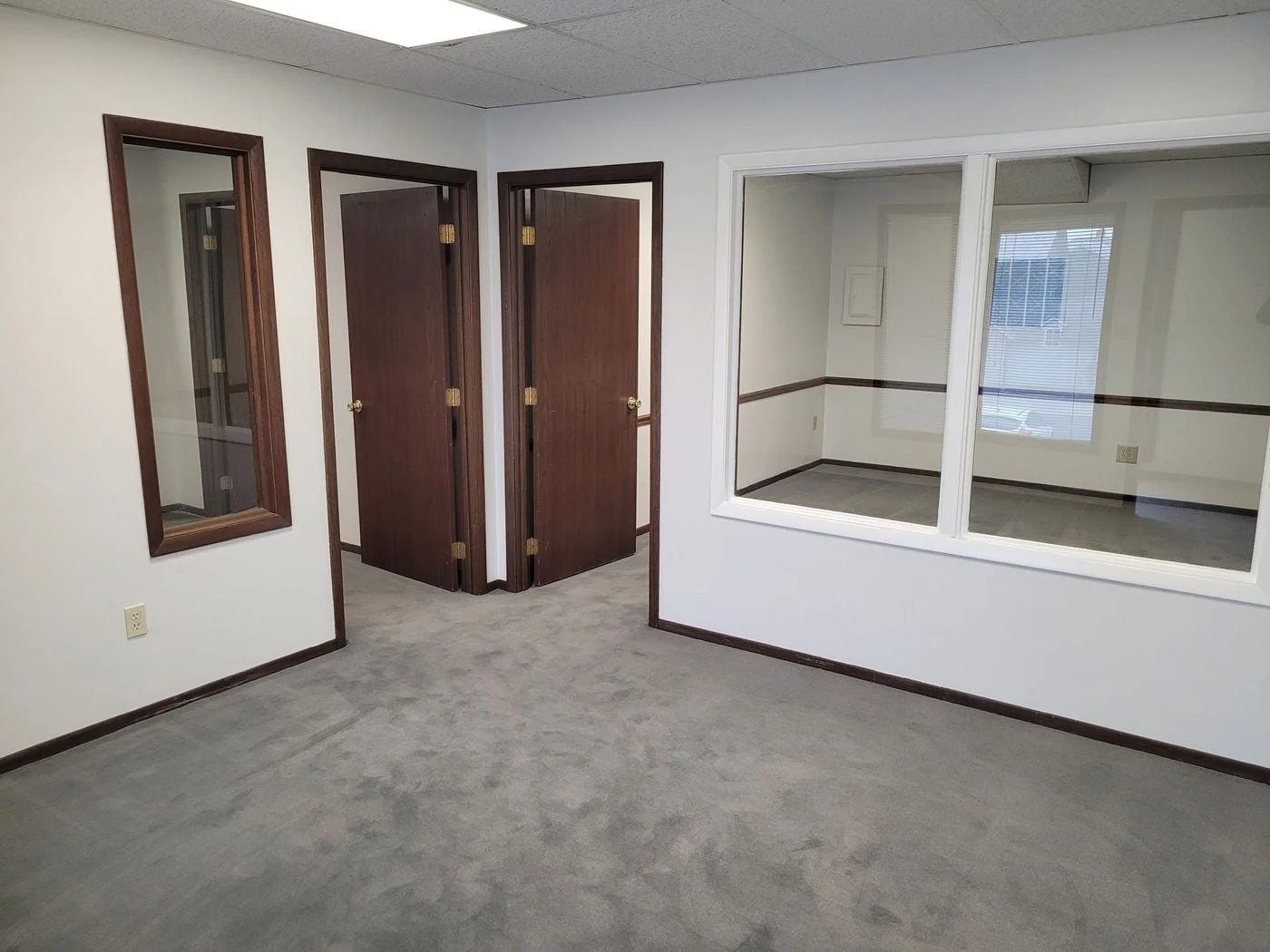 Photo 2 of 55 S High Street, Dublin, OH 43017