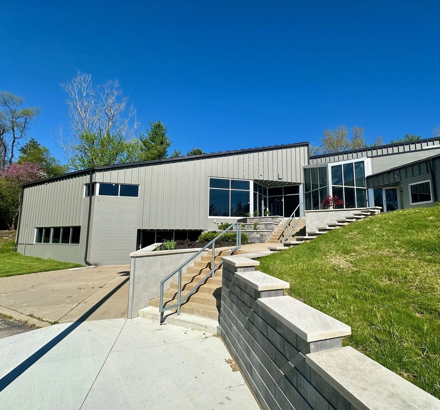 Photo 1 of 3600 W. Auburn , Rochester Hills, MI 48309