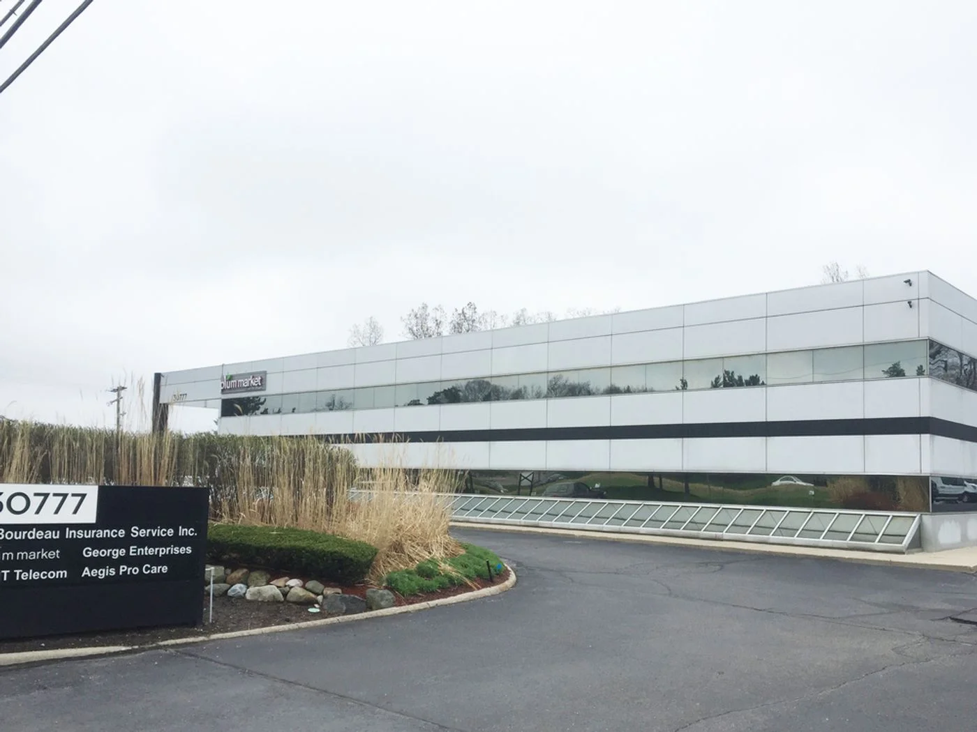 Photo 2 of 30777 Northwestern Highway, Farmington Hills, MI 48334