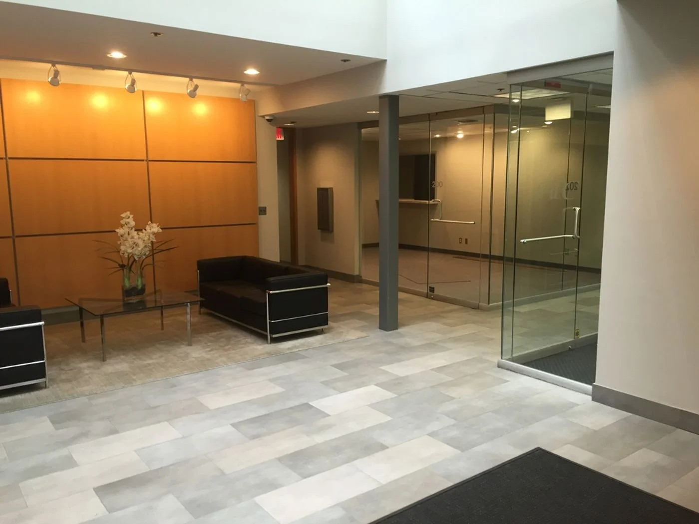 Photo 3 of 30777 Northwestern Highway, Farmington Hills, MI 48334