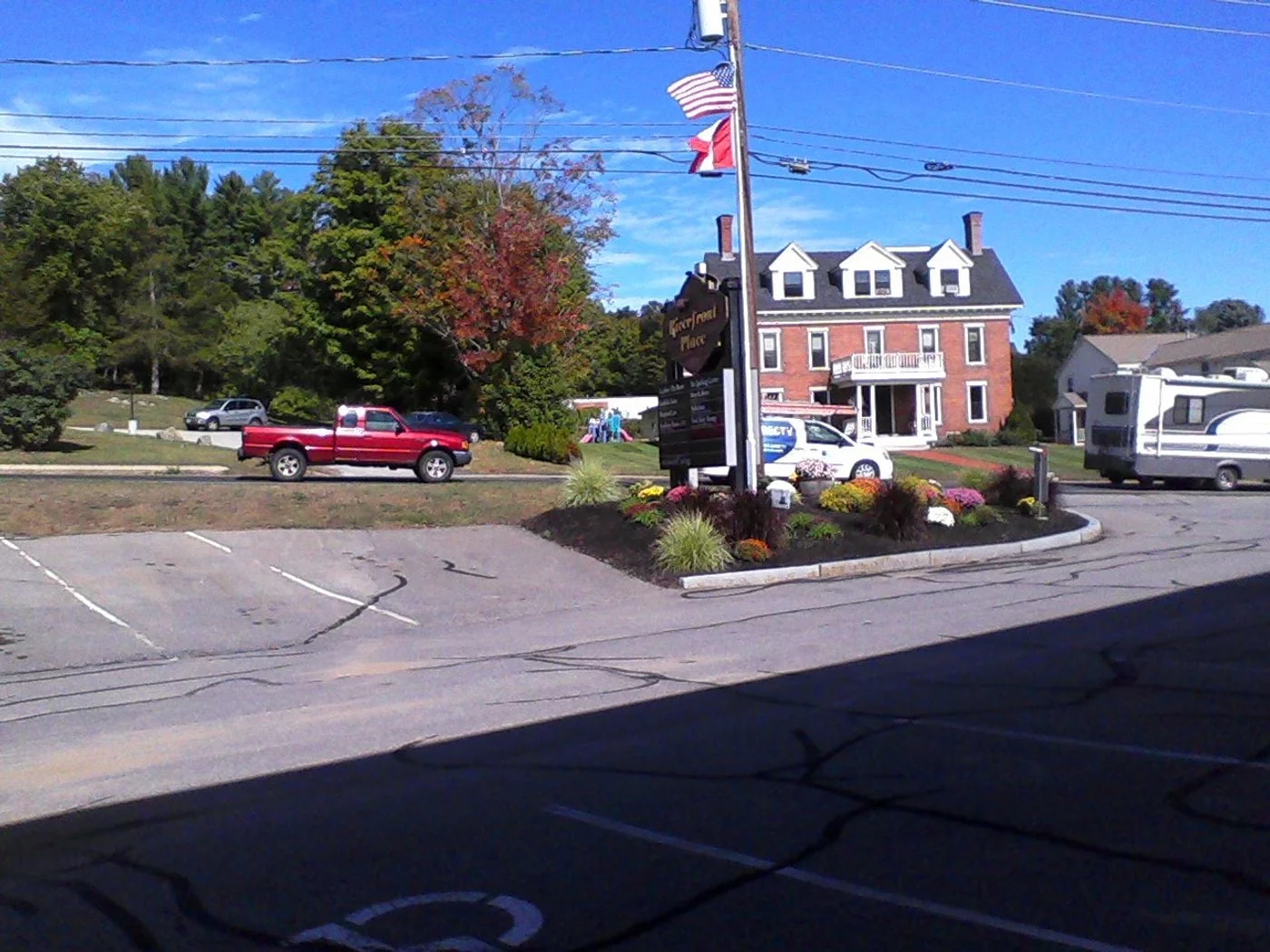 Photo 2 of 322 W Main St, Tilton, NH 03276