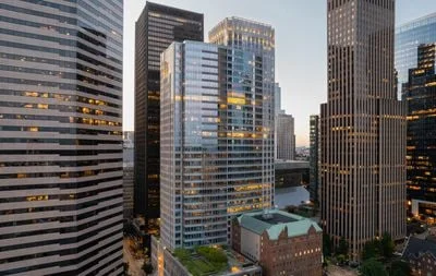 Photo of 925 Fourth Avenue