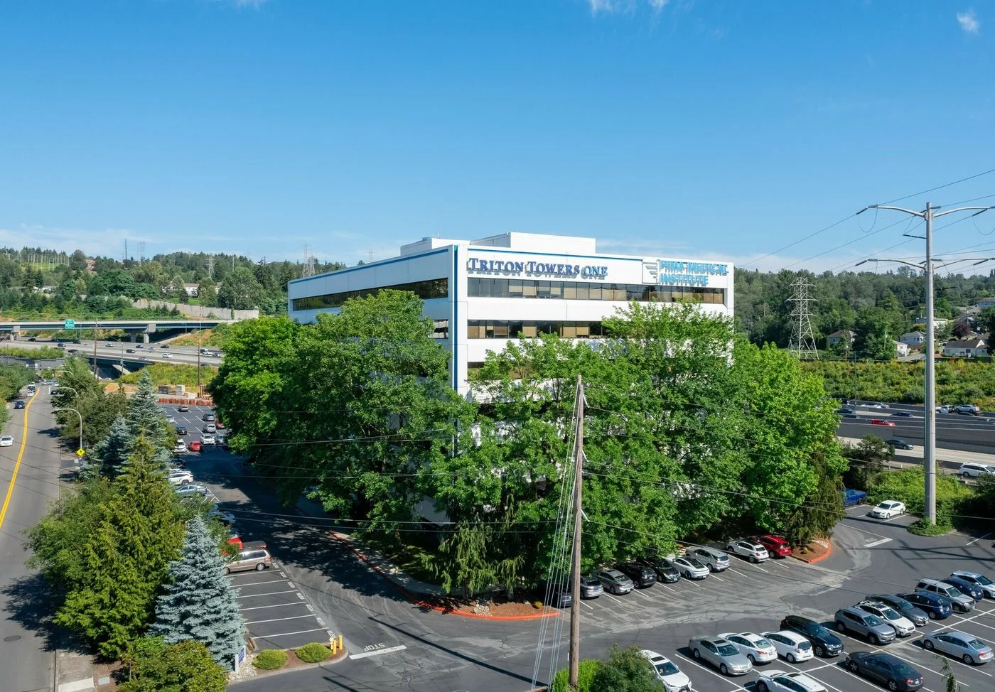 Photo 2 of 700 S Renton Village Pl, Renton, WA 98057