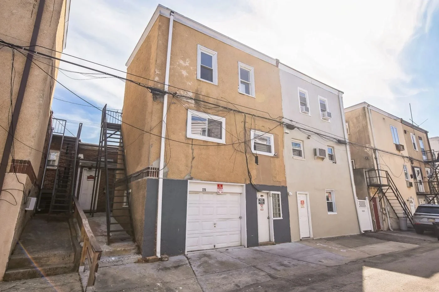 Photo 2 of 228 Long Ln, Upper Darby, PA 19082