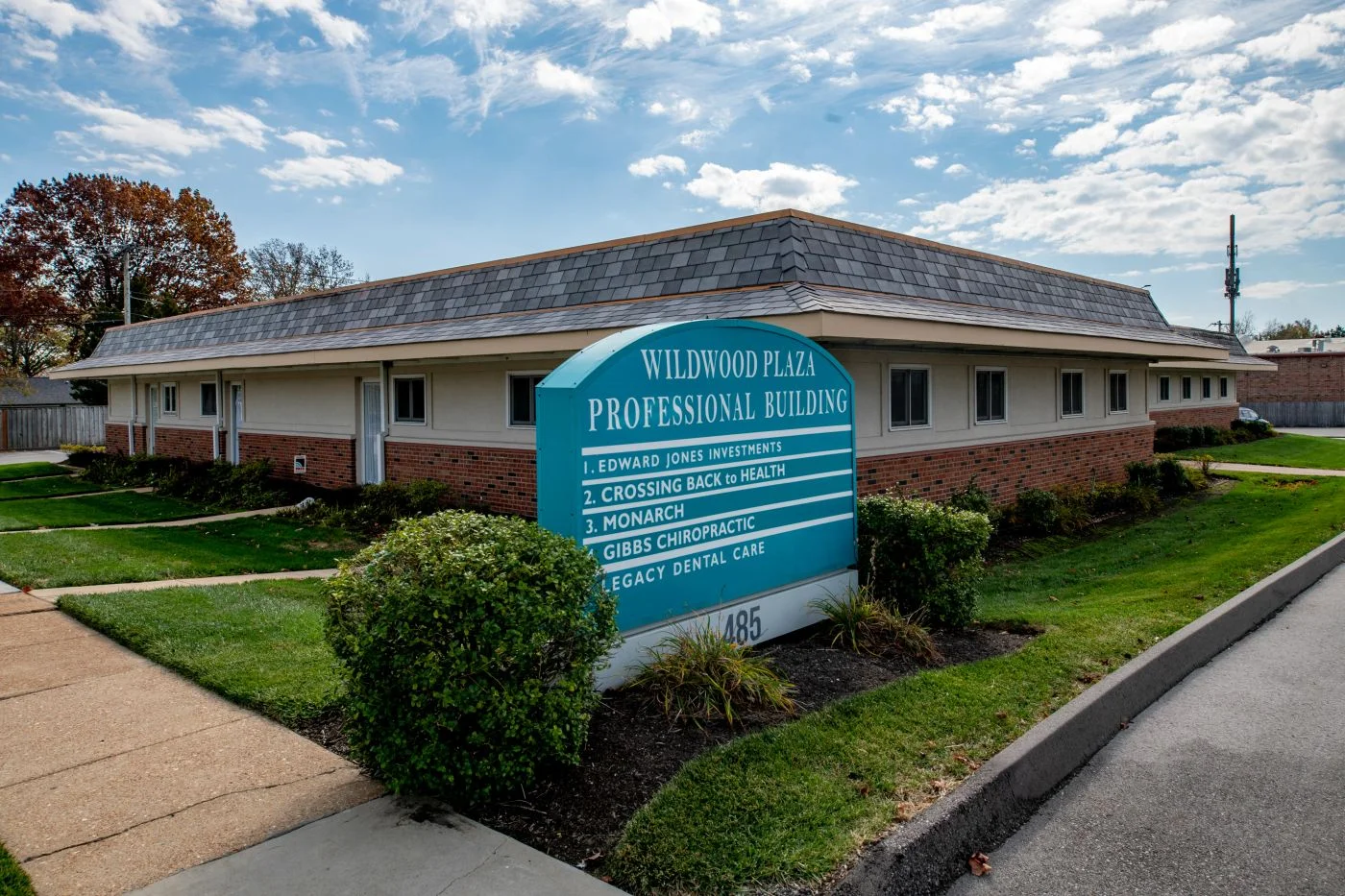 Photo 2 of 485 Wildwood Pkwy, Ballwin, MO 63011