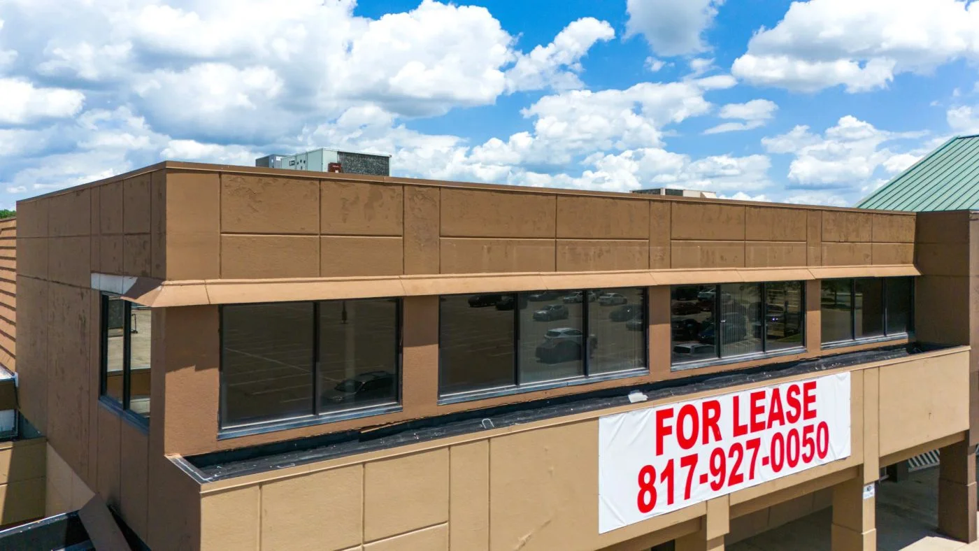 Photo-3 of 1102 W Kemper Rd, Cincinnati, OH 45240